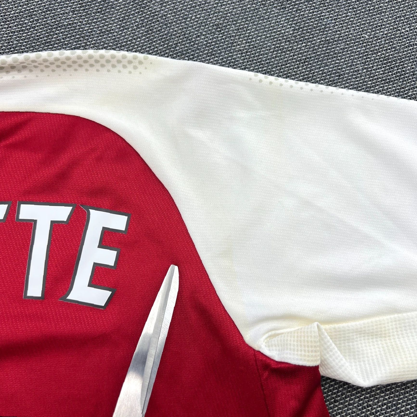 Puma Arsenal 2017 2018 Home Alexandre Lacazette Mens Football Jersey Small Puma Shirt Size US S / EU 44-46 / 1 - 5 Thumbnail