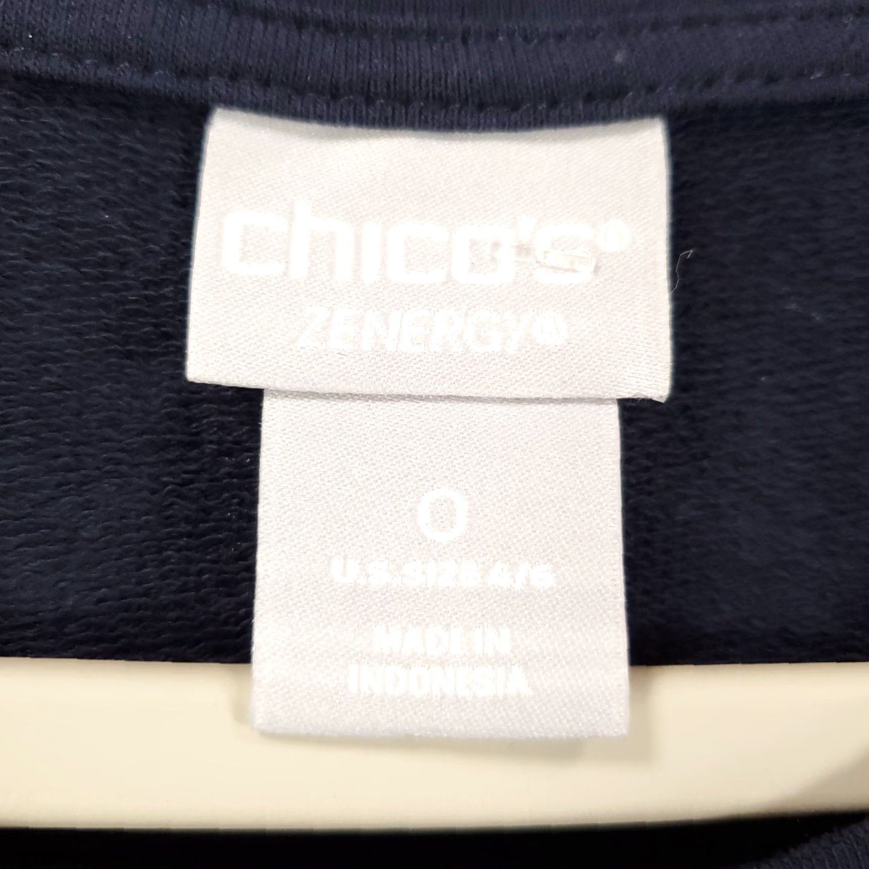 Vintage Chico's Blouse Shirt Womens Small Navy Blue Long Sleeve Stretch Top Chicos Zenergy Casual Party/Cocktail Travel Knit Cotton Blend Modal Spandex Size S / US 4 / IT 40 - 5 Thumbnail