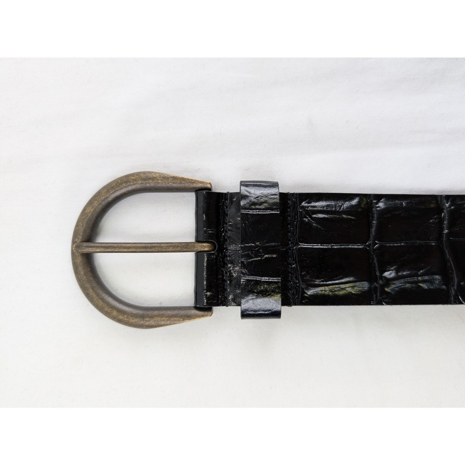 Saint Laurent Paris o1rshd1 Q:2 / Size: 95 / Croc Embossed Belt in Black Size 38 - 5 Thumbnail