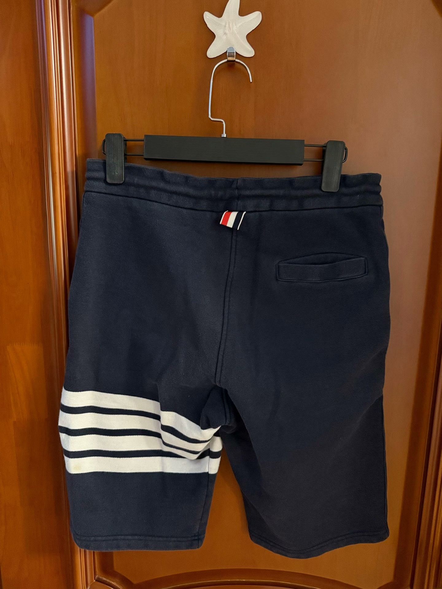 Thom Browne Thom Browne Brown Shorts L Men Size US 34 / EU 50 - 1 Thumbnail