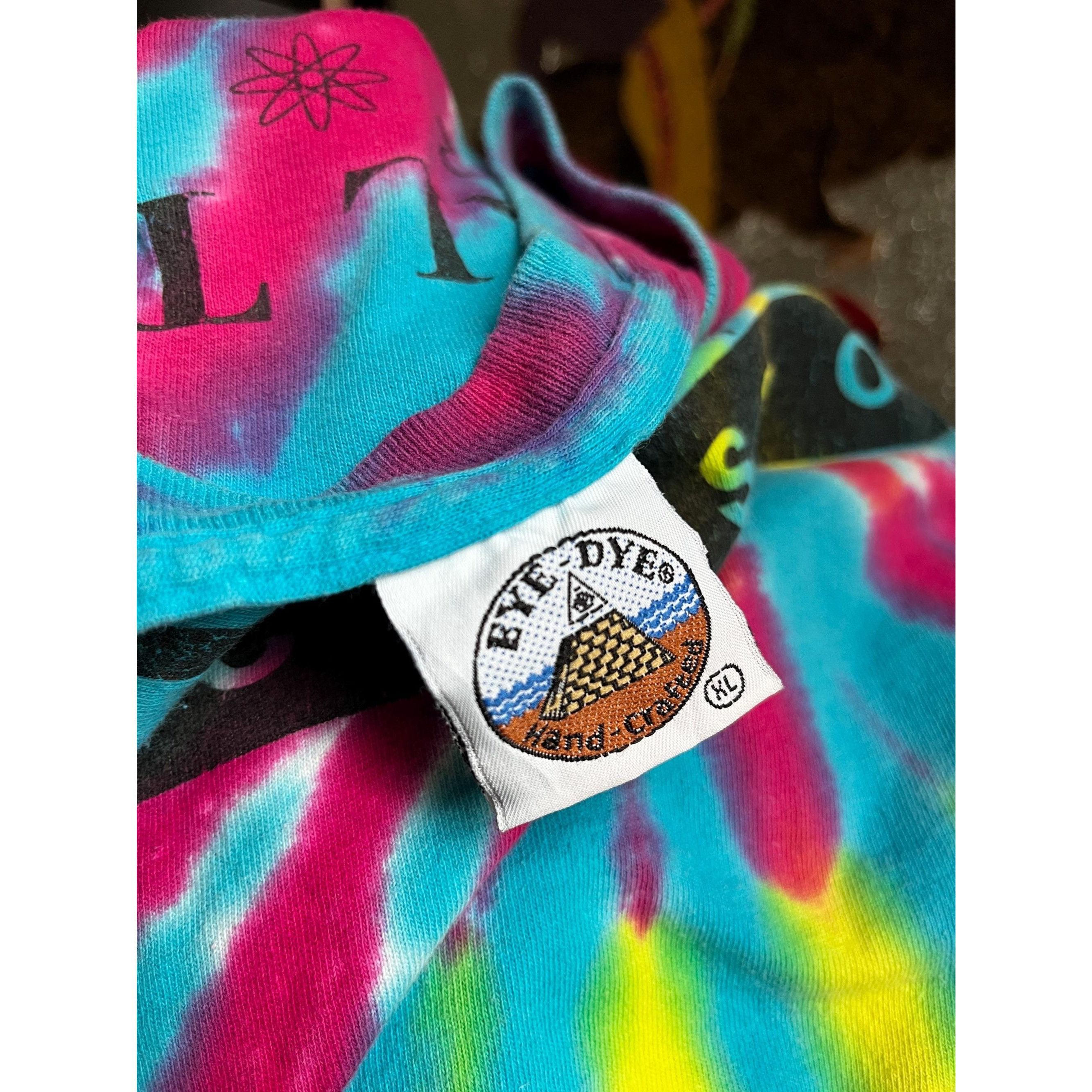 Vintage 90s vintage tie dye graphic tee senior tour t shirt 1996 Size US XL / EU 56 / 4 - 8 Thumbnail