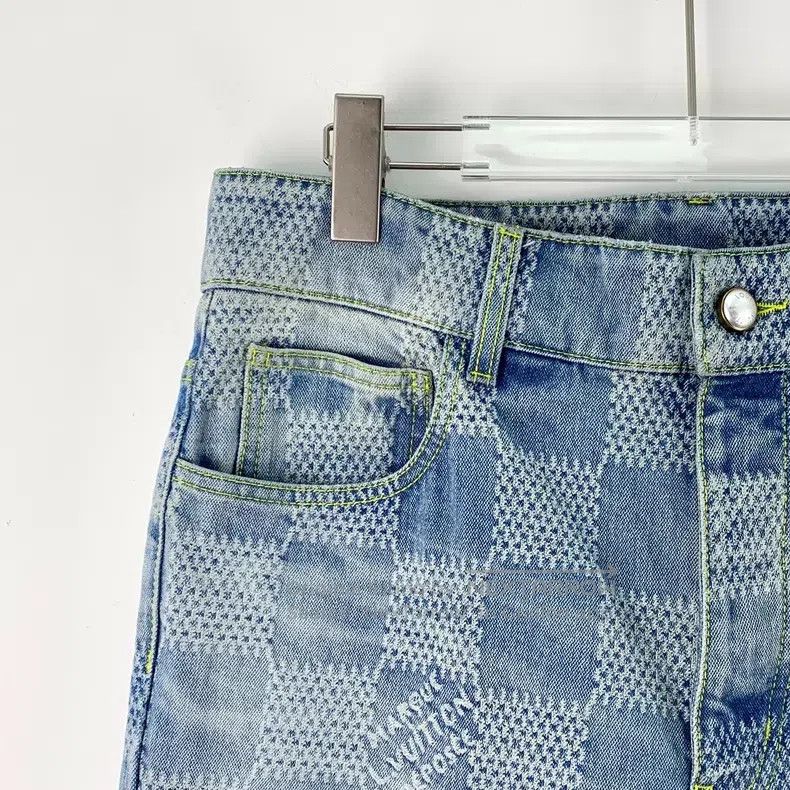 Louis Vuitton Louis Vuitton 25 Light Blue Washed Worn Checkerboard Cotto Size US 30 / EU 46 - 3 Thumbnail