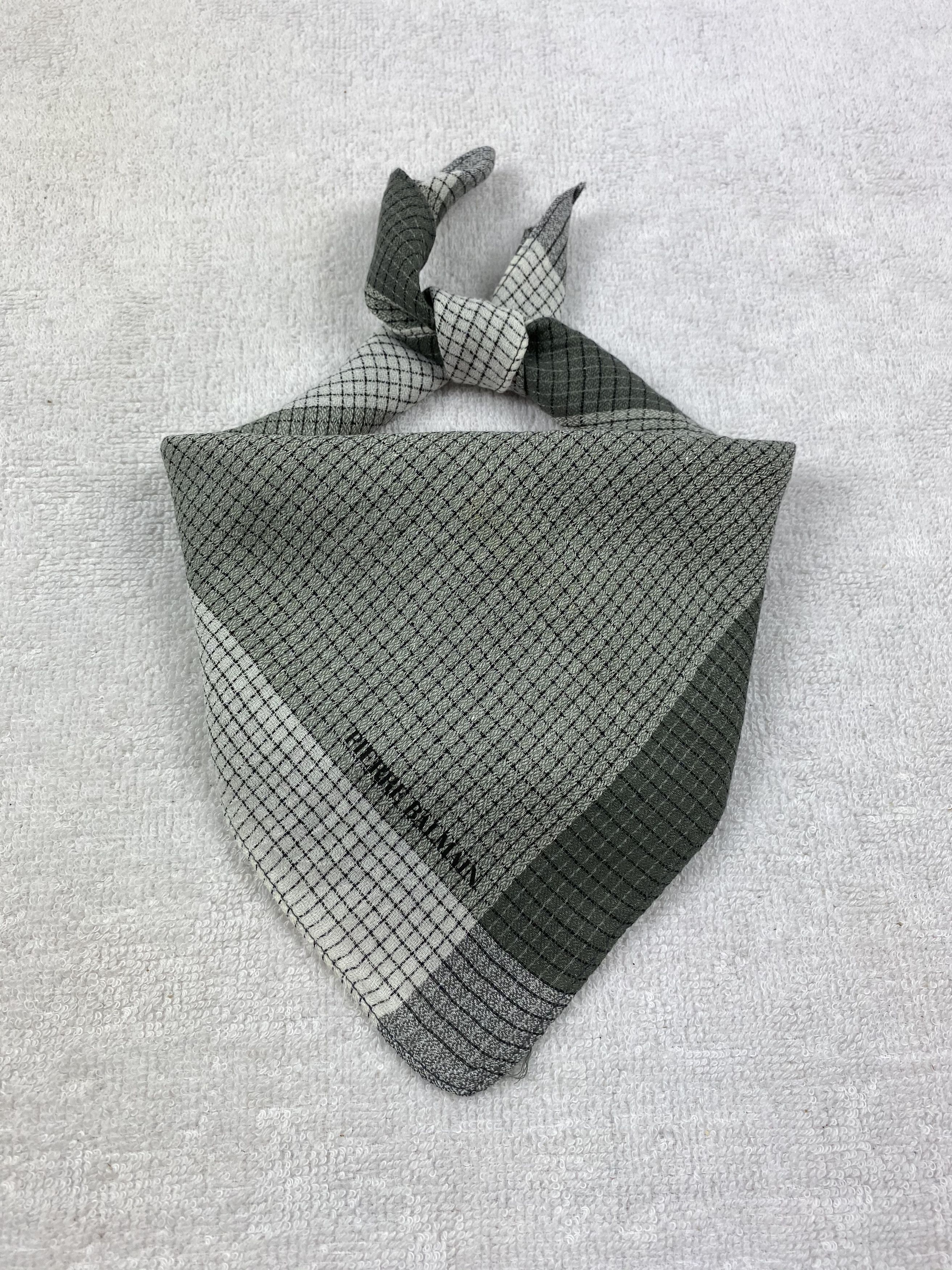 Pierre Balmain × Vintage Pierre Balmain Handkerchief / Bandana / Neckerchief Size ONE SIZE - 1 Thumbnail