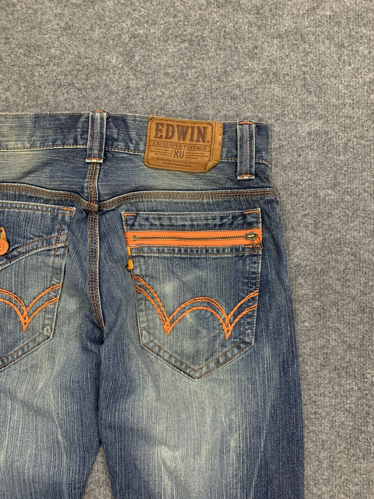 Edwin DISTRESSED EDWIN VINTAGE XV FADED BLUE. Size US 31 - 4 Thumbnail