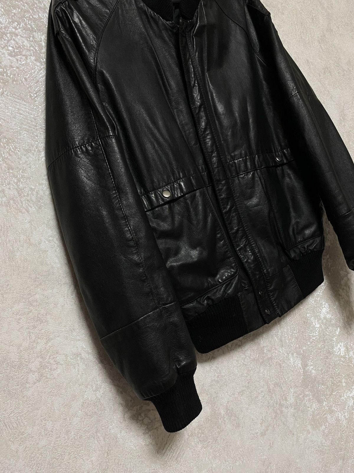 Iceberg Iceberg vintage MA-1 leather bomber jacket Size US M / EU 48-50 / 2 - 4 Thumbnail