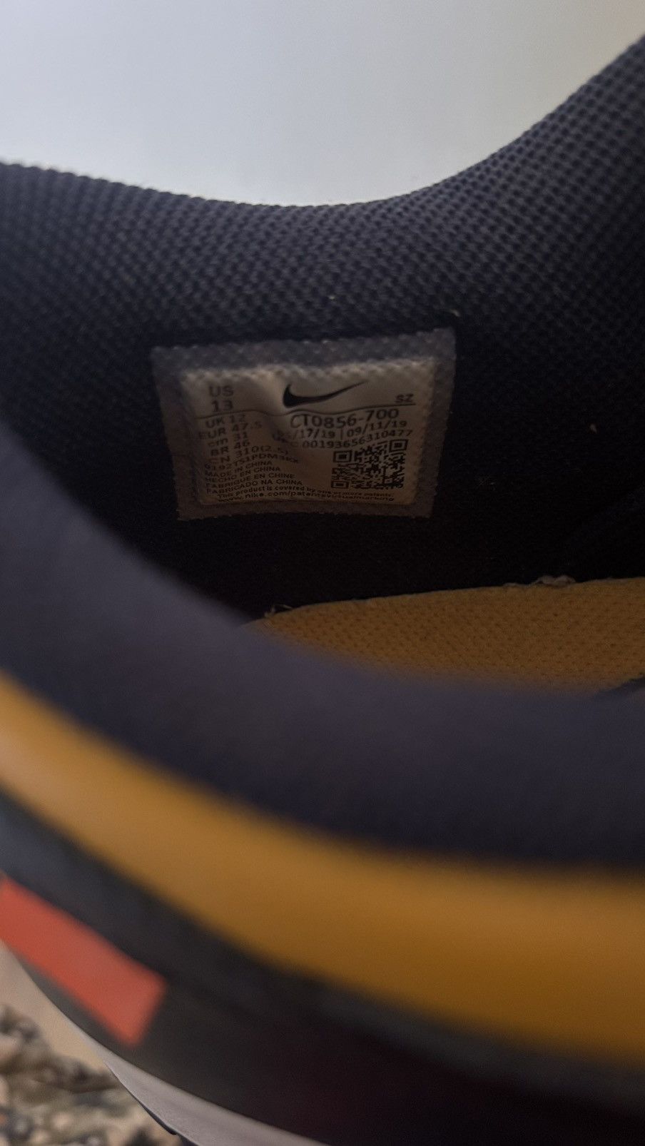 Nike × Off-White Nike X Off-White Dunk slow University Gold Size US 13 / EU 46 - 16 Thumbnail