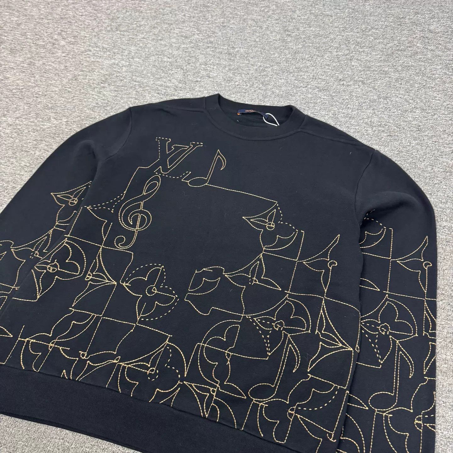 Louis Vuitton LV 3-Monogram Musical Note Embroidered Sweatshirt M Size US M / EU 48-50 / 2 - 3 Thumbnail