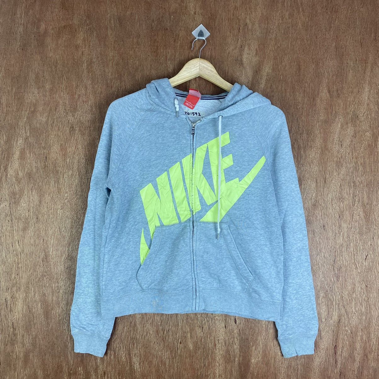 Nike × Vintage Nike Big Logo Front Sweatshirt Hoodie #K01592 Size US M / EU 48-50 / 2 - 1 Thumbnail