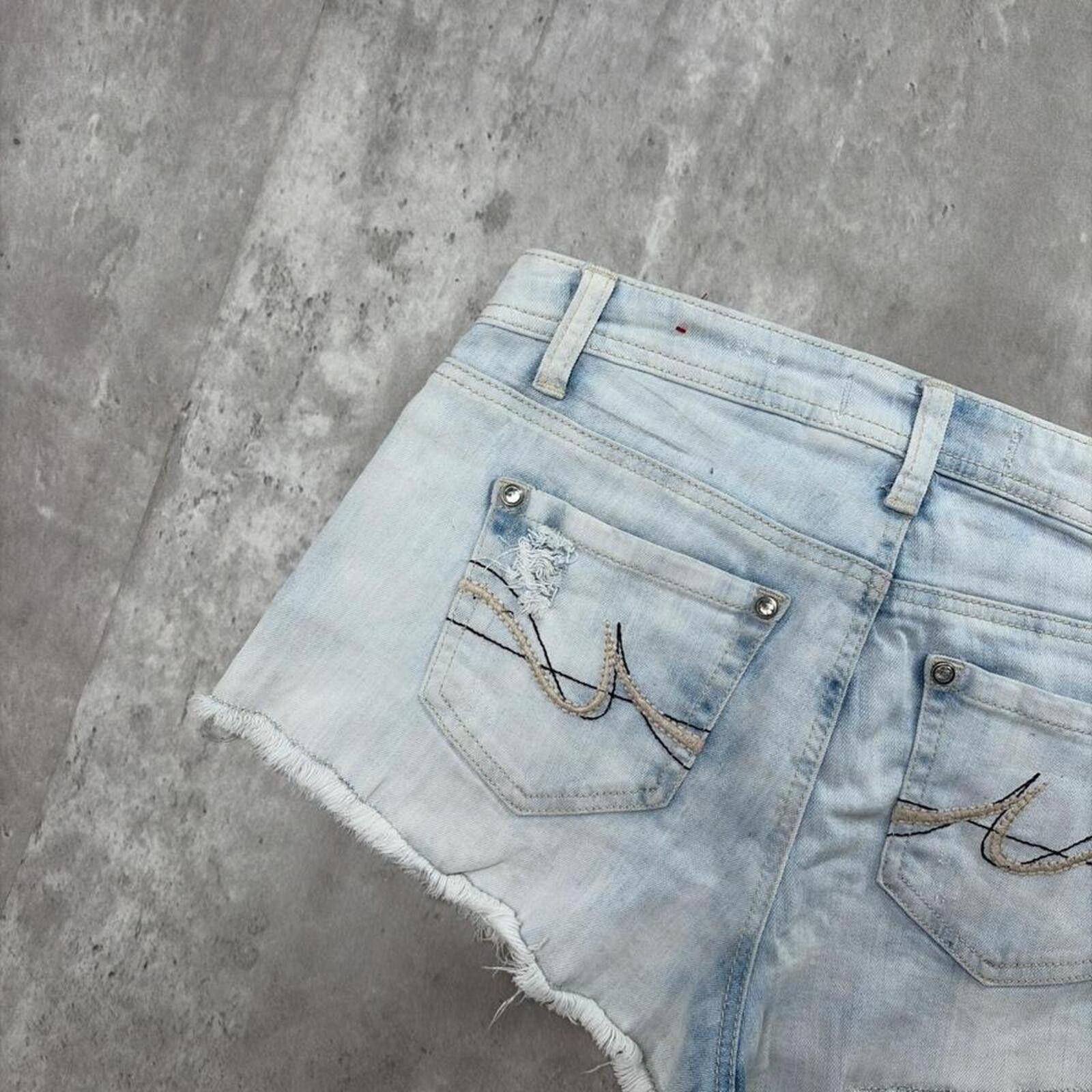 Other Y2K Light Wash Zanadi Grunge Gothic Denim Shorts Size 32" / US 10 / IT 46 - 4 Thumbnail