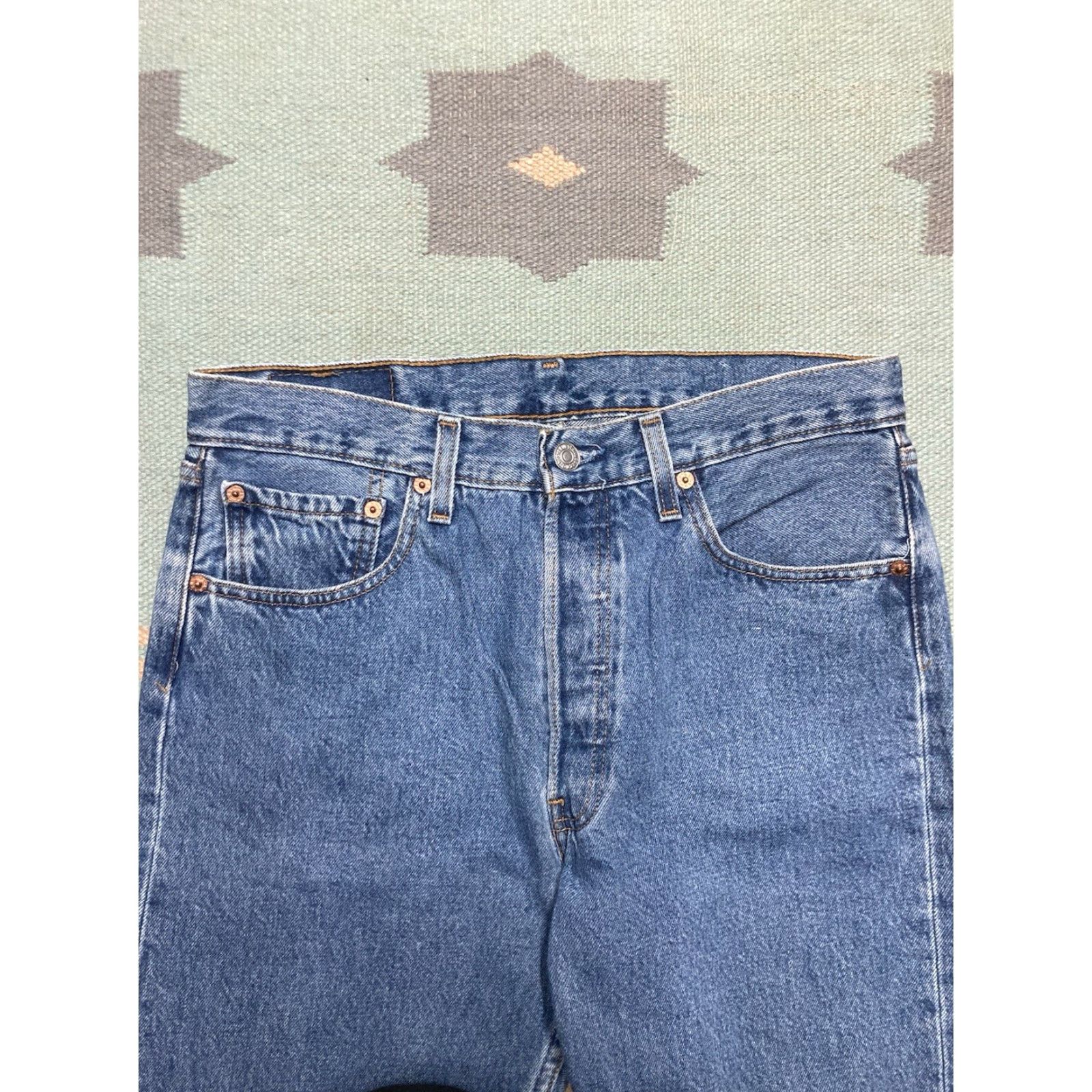 Levi's VINTAGE Levi’s 501 XX Jeans Button Fly Medium Wash Denim Made in Mexico 32x31 Jeans Mens Blue 32 31 Straight XX Levi’s Refined Shoes? Size US 32 / EU 48 - 7 Thumbnail