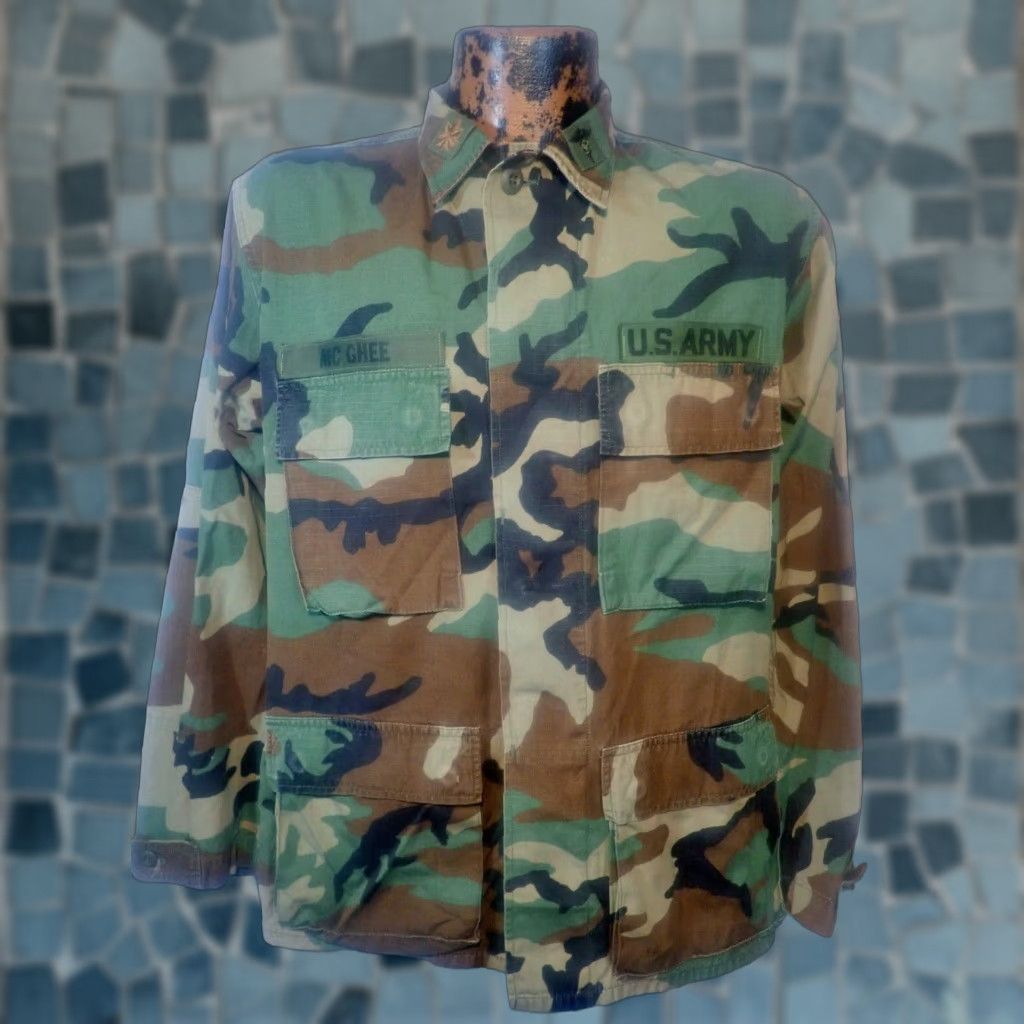 Vintage VINTAGE 80s US Army 102nd Infantry Division Woodland Camo Field Jacket Mens Small Military Camouflage All Decades Size US S / EU 44-46 / 1 - 1 Thumbnail