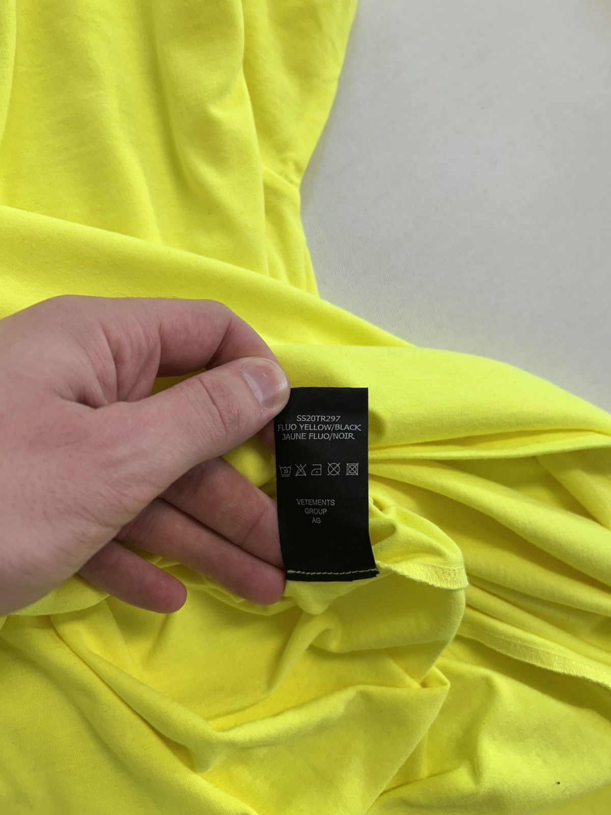 Vetements SS2020 Anarchy T-Shirt Neon Yellow Size US M / EU 48-50 / 2 - 9 Thumbnail