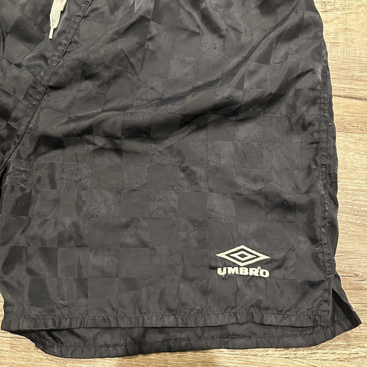 Umbro Vintage umbro shorts Size US 34 / EU 50 - 2 Thumbnail