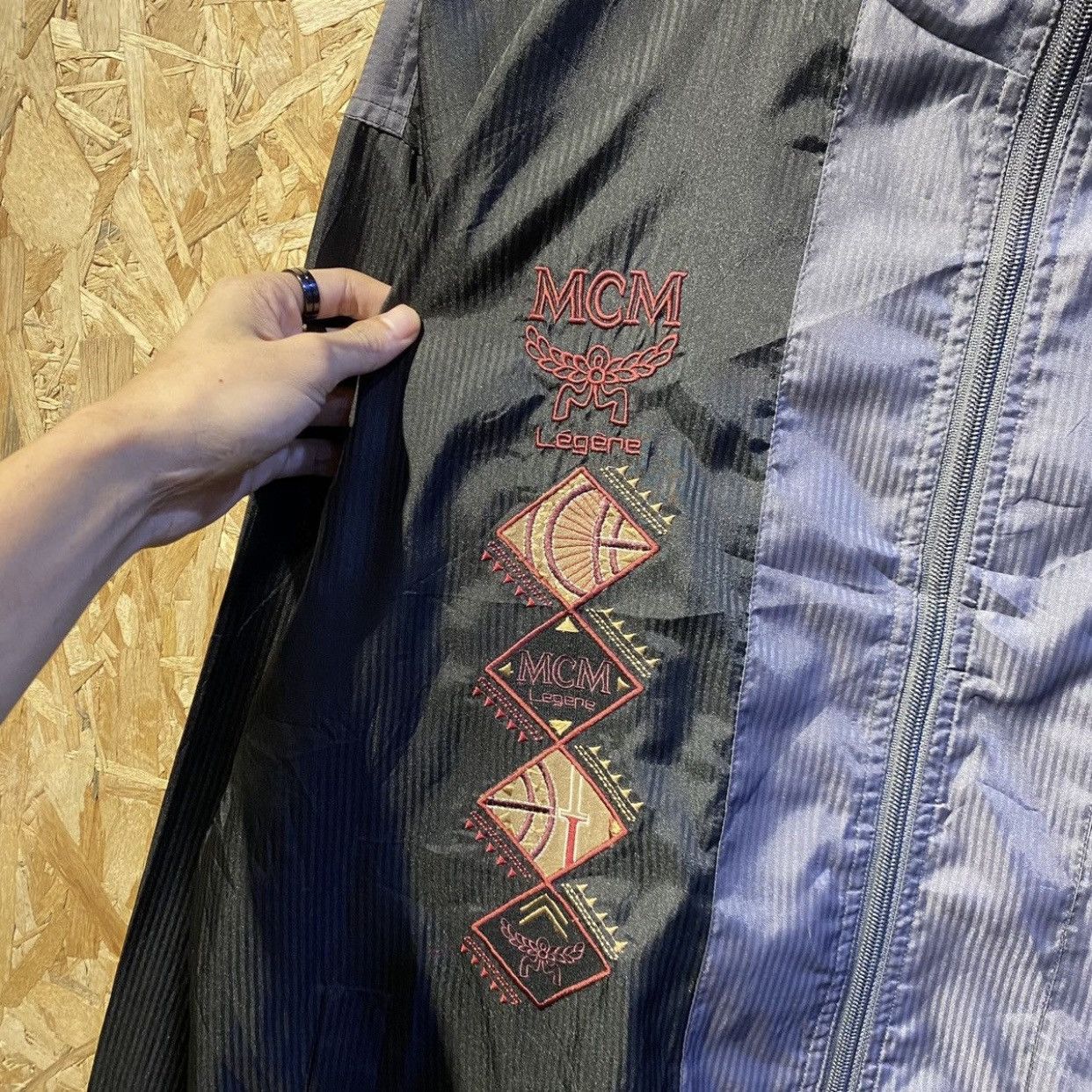 MCM × Vintage Vintage Embroidery Big Logo MCM Legere Windbreaker Jacket Size US L / EU 52-54 / 3 - 4 Thumbnail