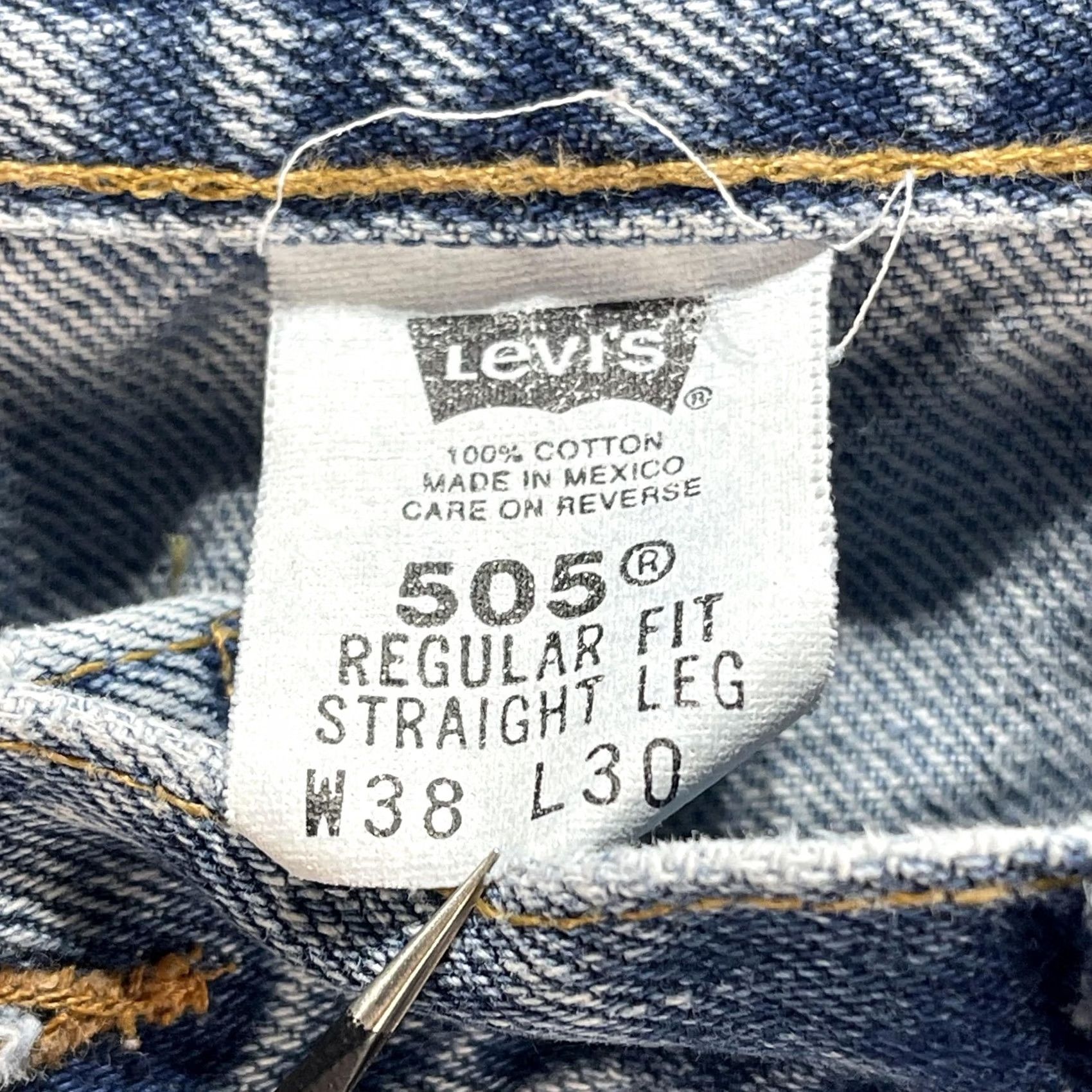 Levi's VINTAGE Levis 505 Jeans Mens 38x30 Blue Regular Fit Straight Leg Denim Pants Classic Size US 38 / EU 54 - 7 Thumbnail