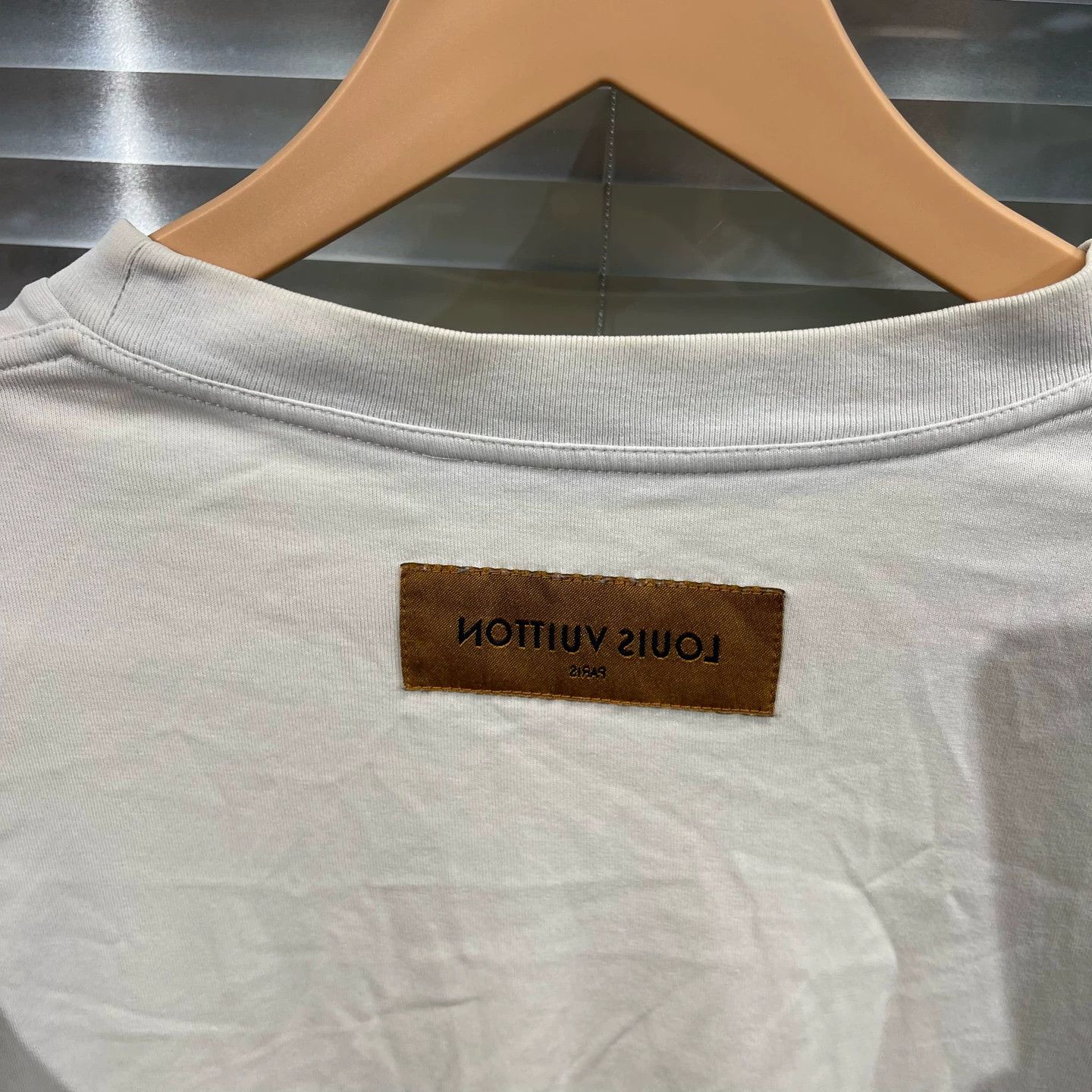Louis Vuitton Louis Vuitton Crayon Graffiti Tee M 9/10 W/ Holes Size US M / EU 48-50 / 2 - 7 Thumbnail