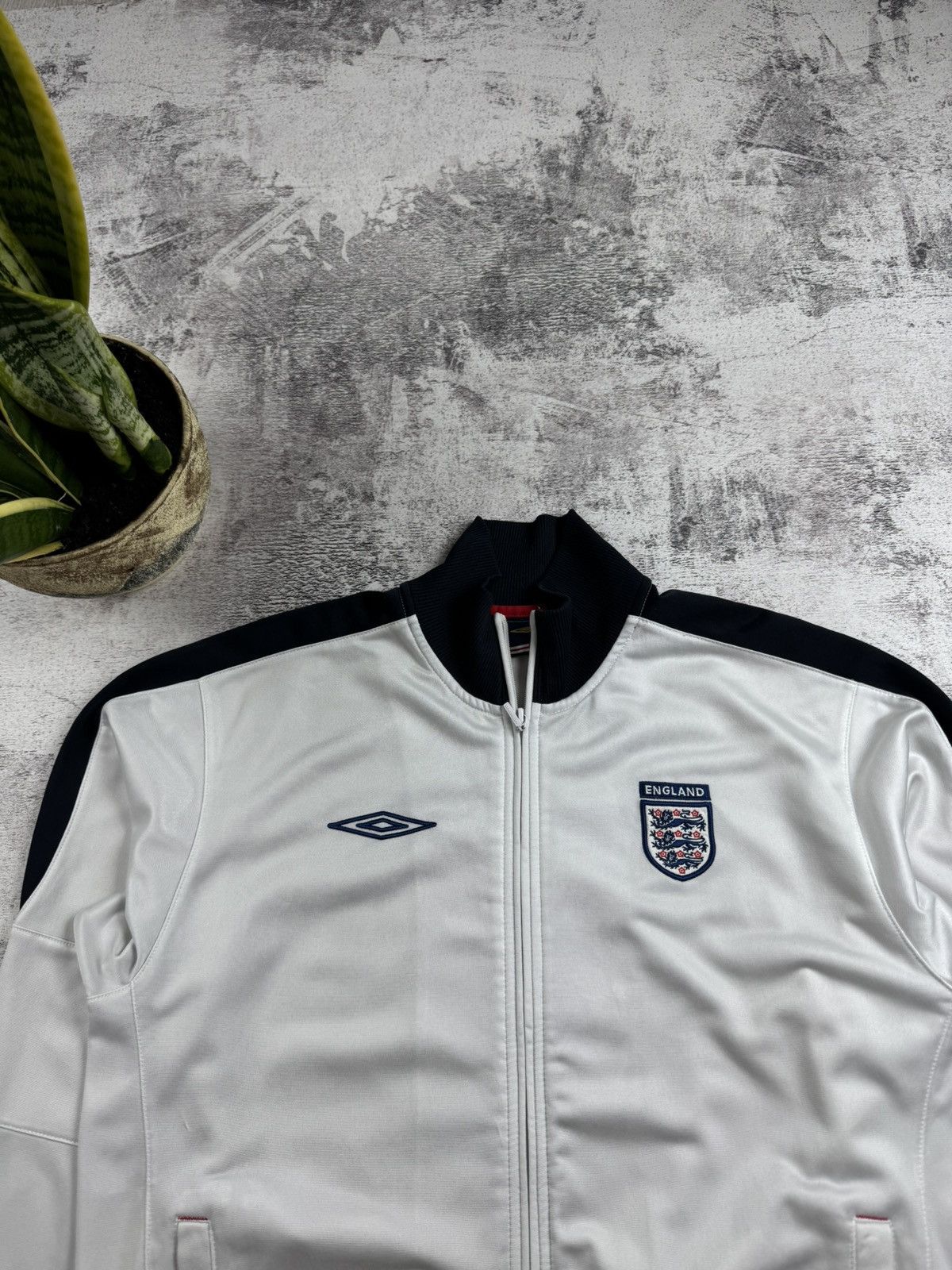 Umbro England Track National Vintage Training Umbro Soccer Football Zip Jacket Jersey Size US L / EU 52-54 / 3 - 6 Thumbnail