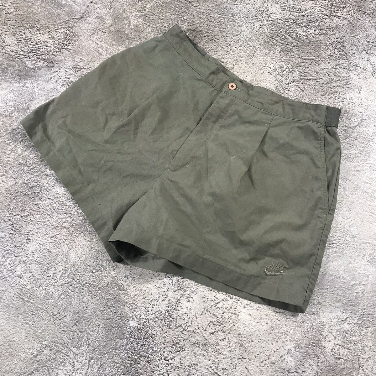 Vintage Vintage Nike Swoosh Shorts Relaxed Fit Streetwear Y2K 32 Size US 32 / EU 48 - 5 Thumbnail