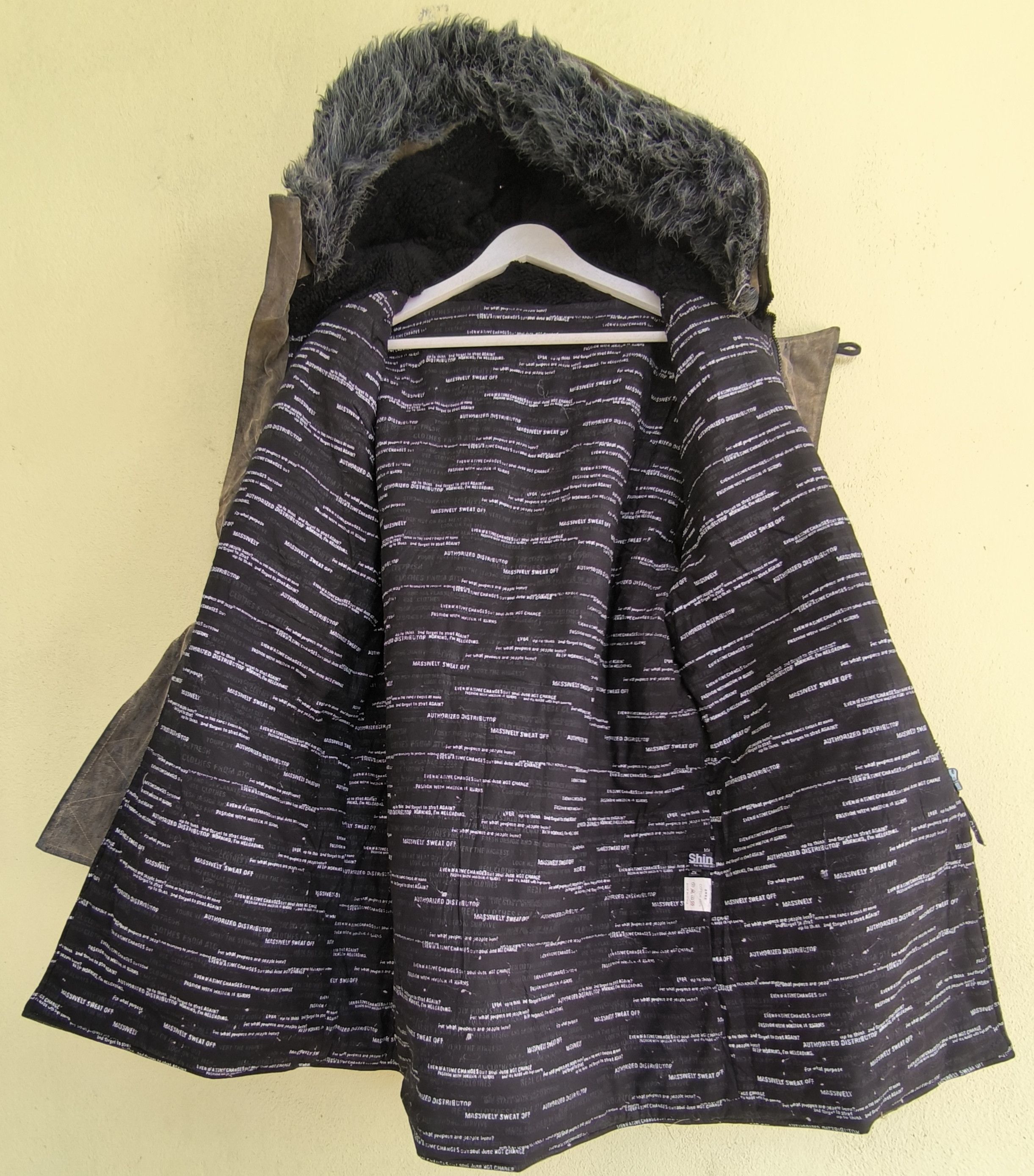 In The Attic IN THE ATTIC fur hoodie distressed waxed jacket Size US L / EU 52-54 / 3 - 7 Thumbnail