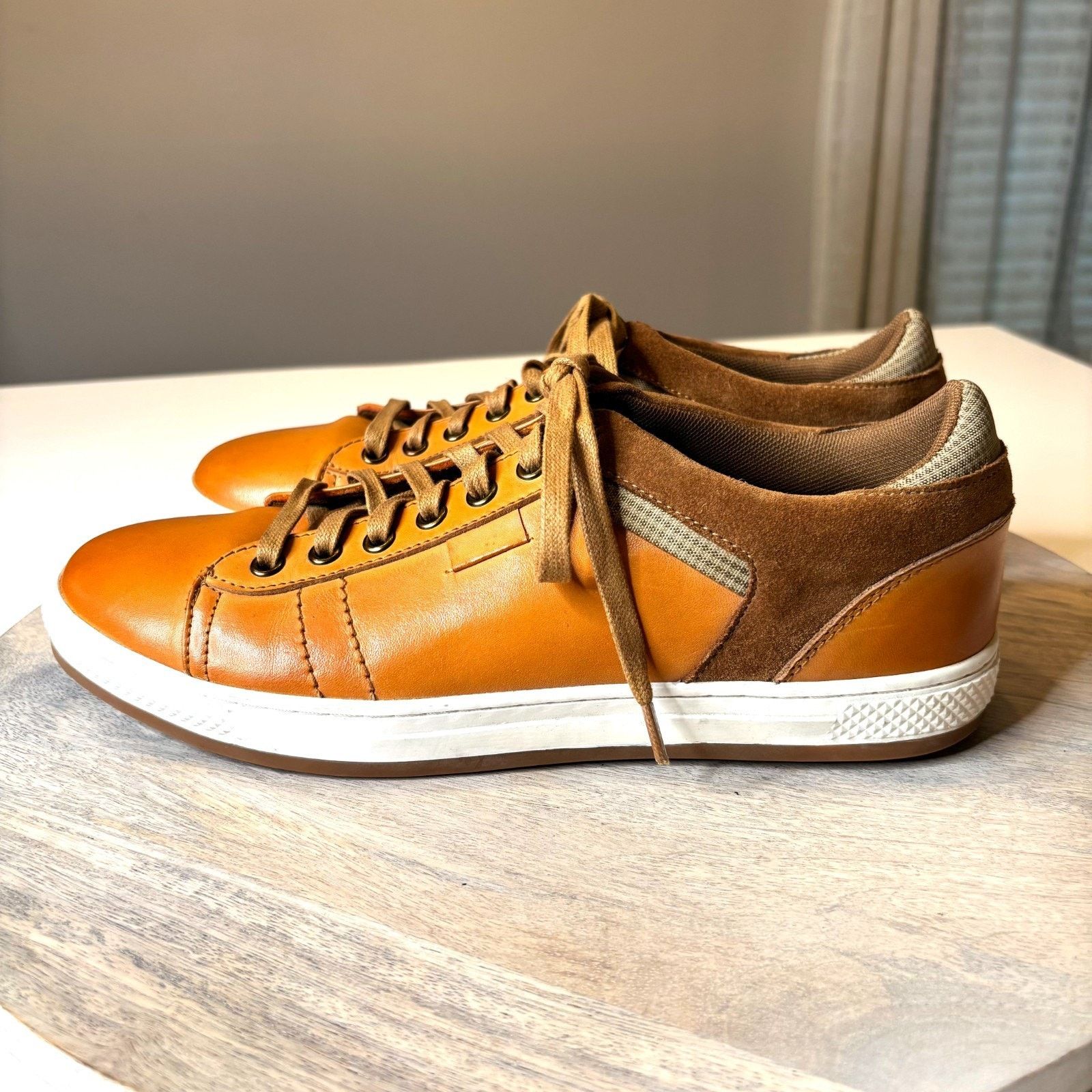 English Laundry English Laundry Men’s Leather Sneakers Suede Shoes Sz 9 Size US 9 / EU 42 - 2 Thumbnail