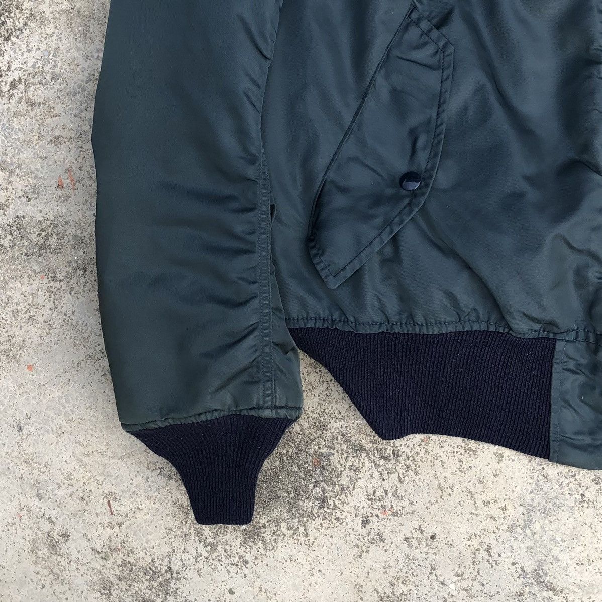 Vintage Vintage Flyers Intermediate Ma-1 Bomber Jacket Made in USA🇺🇸 Size US M / EU 48-50 / 2 - 5 Thumbnail