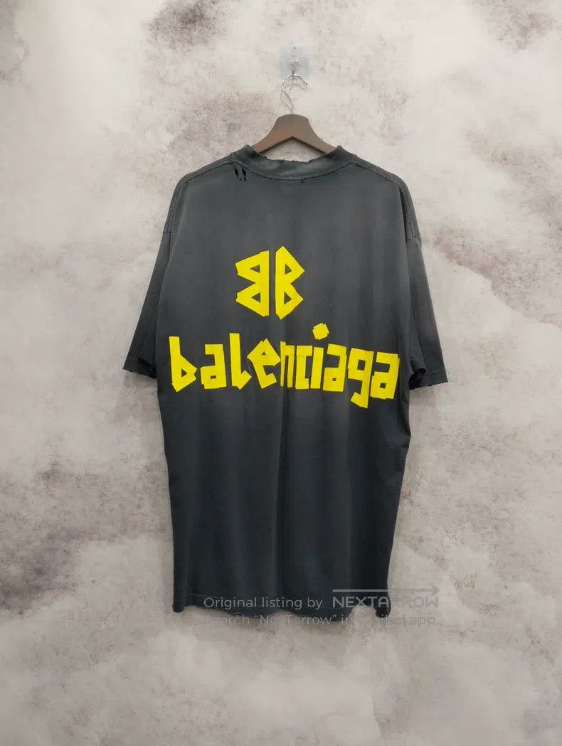 Balenciaga Balenciaga T-shirt Size US S / EU 44-46 / 1 - 2 Thumbnail