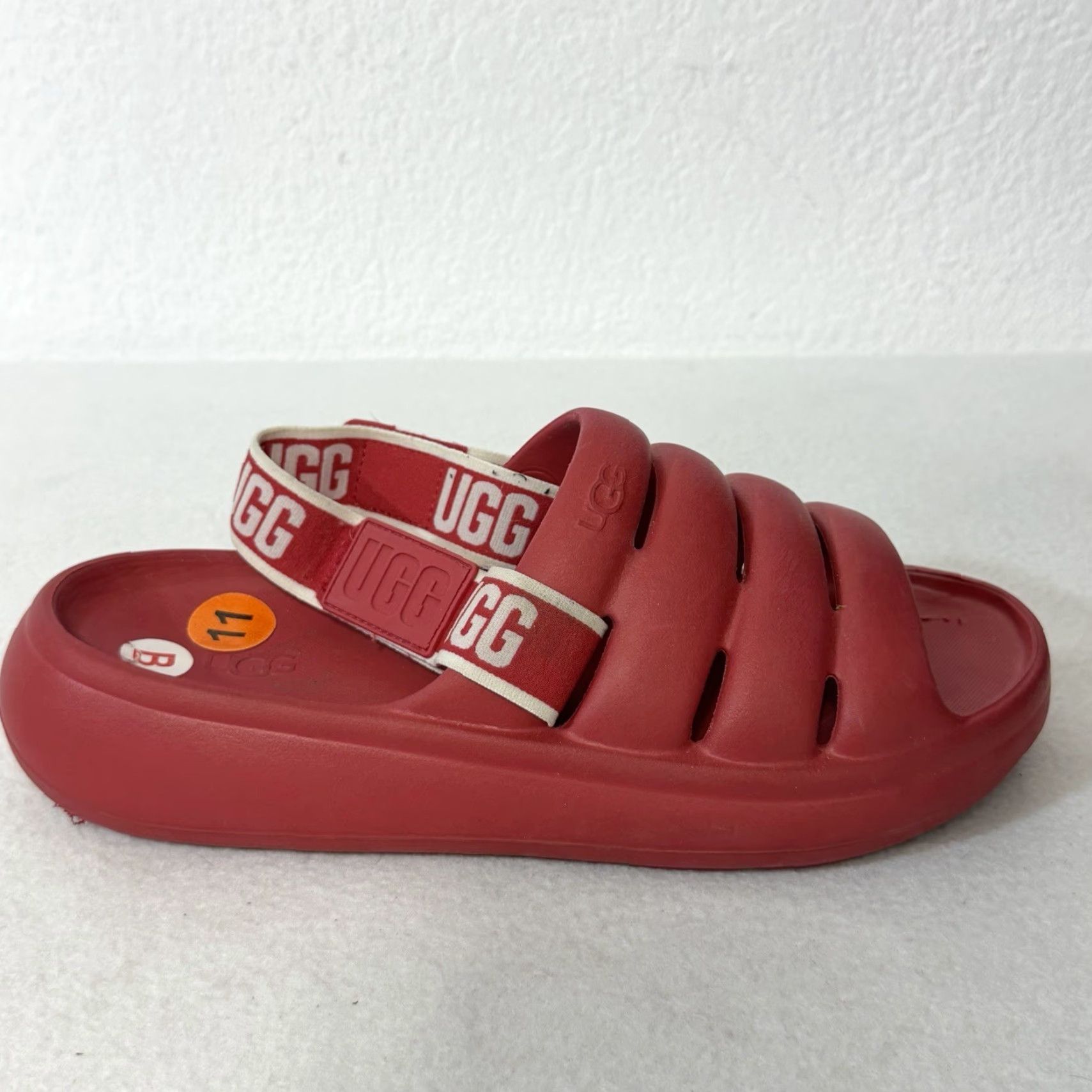 Ugg UGG SPORT YEAH SLIDE WOMENS US 11 SAMBA RED WATERPROOF SANDAL SLIDE SHOE Red 11 Womens Sport Yeah Slid‍e Size US 11 / IT 41 - 7 Thumbnail
