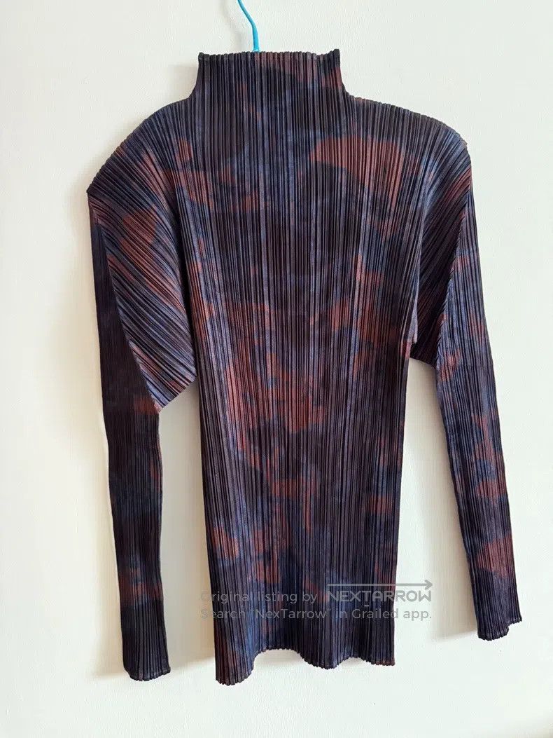 Issey Miyake Issey Miyake Dark Floral Top Size L / US 10 / IT 46 - 1 Thumbnail