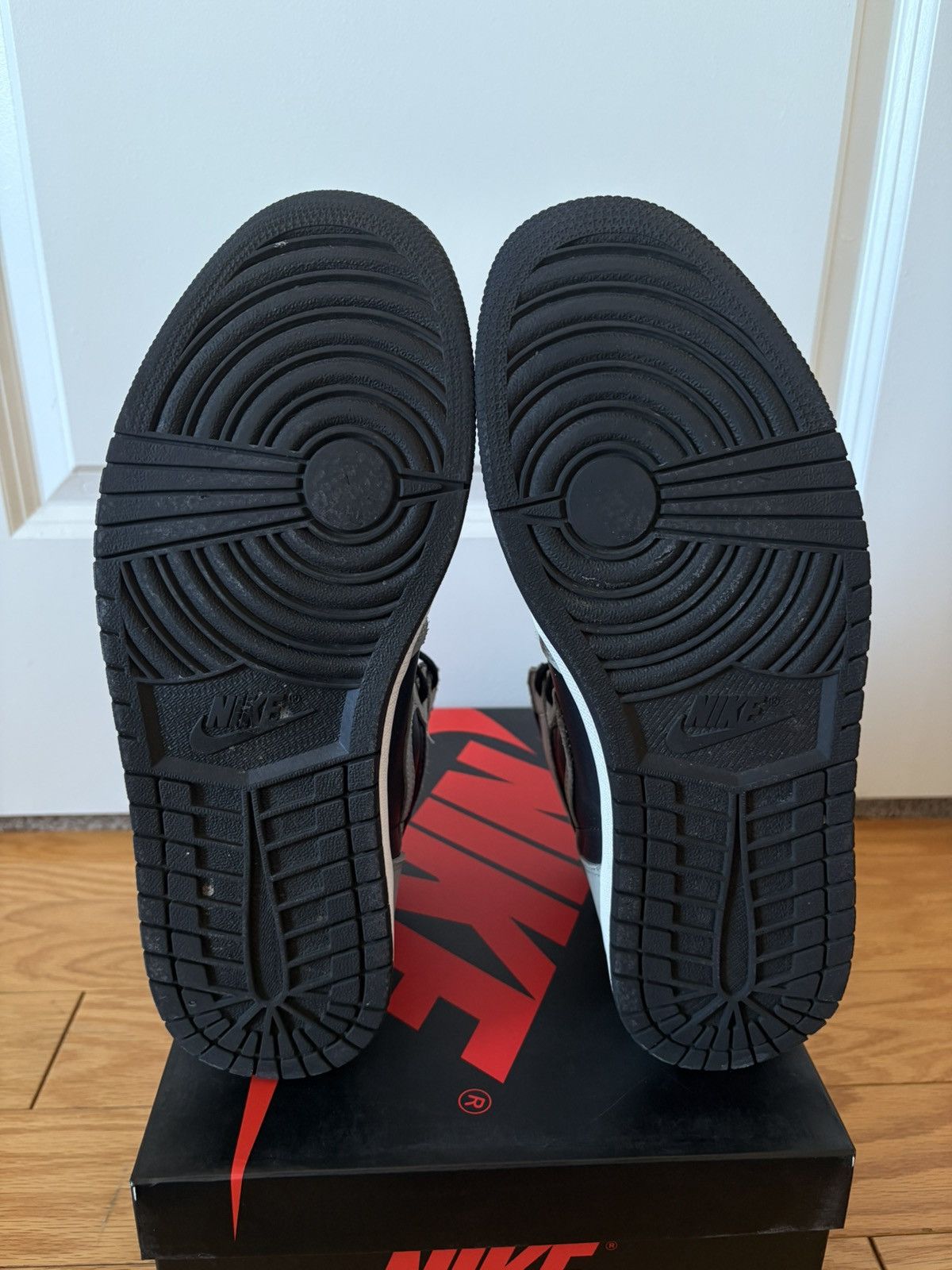 Nike Jordan 1 Retro Dark Shadow Size US 11.5 / EU 44-45 - 8 Thumbnail