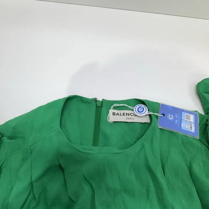 Balenciaga Balenciaga Balenciaga Fashionable Irregular Short Sleeve O Size US 34 / EU 50 - 6 Thumbnail