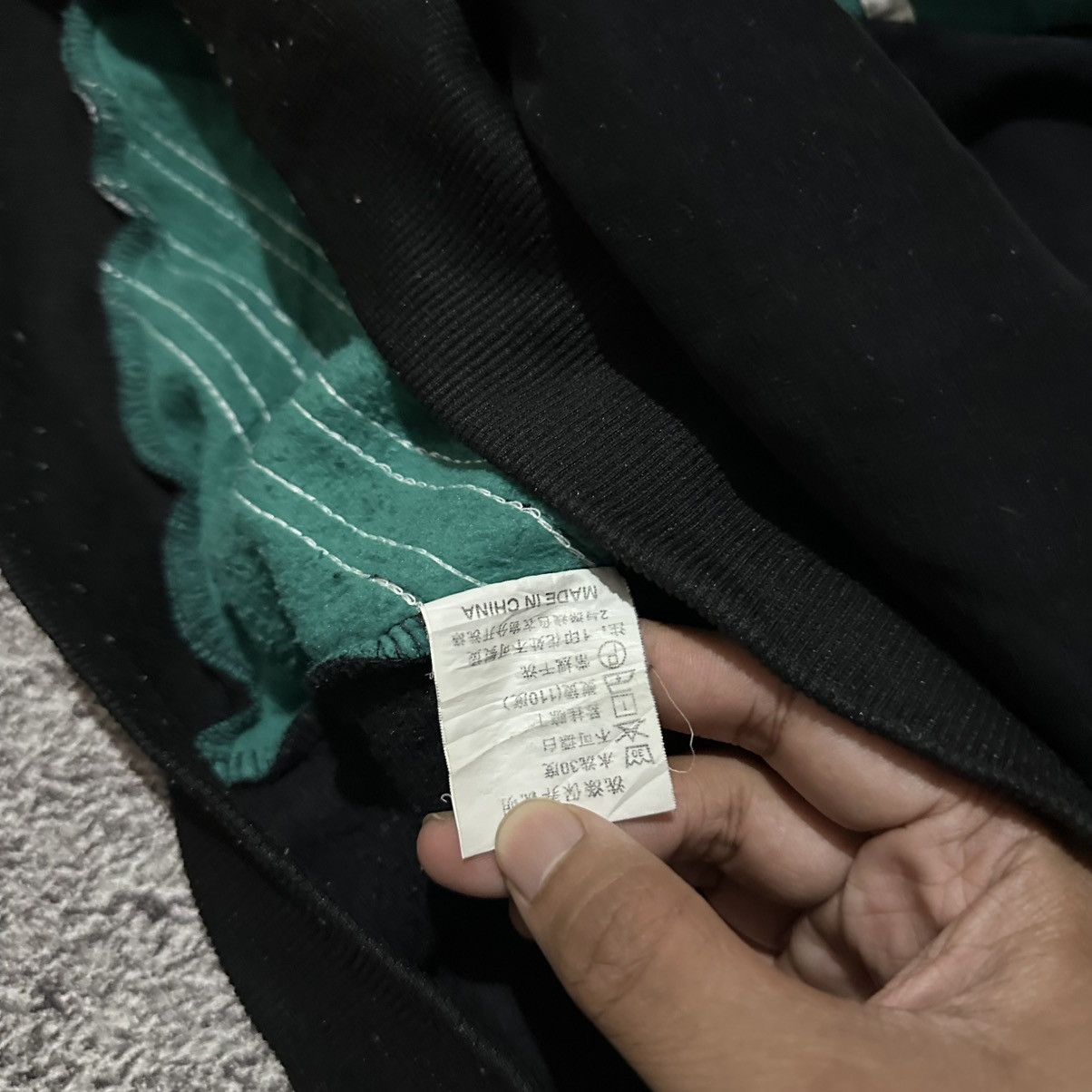 Japanese Brand JAPANESE BRAND MULTICOLORS HOODED WITH FUR STRIPE HOODIE Size US L / EU 52-54 / 3 - 8 Thumbnail