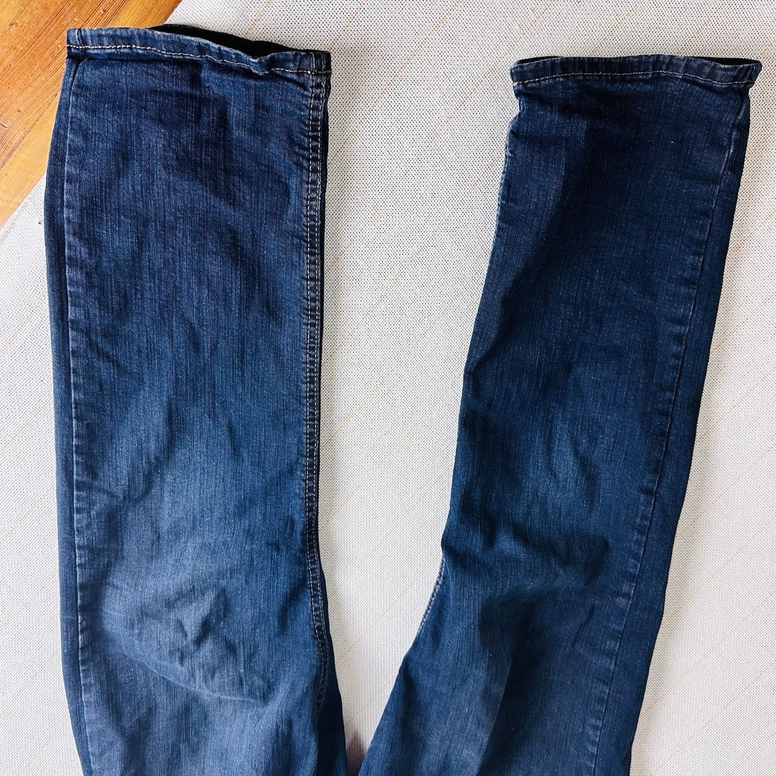 Wrangler Wrangler Men's Blue Denim Dark Wash Taper Straight fit Jeans Size US 32 / EU 48 - 2 Thumbnail