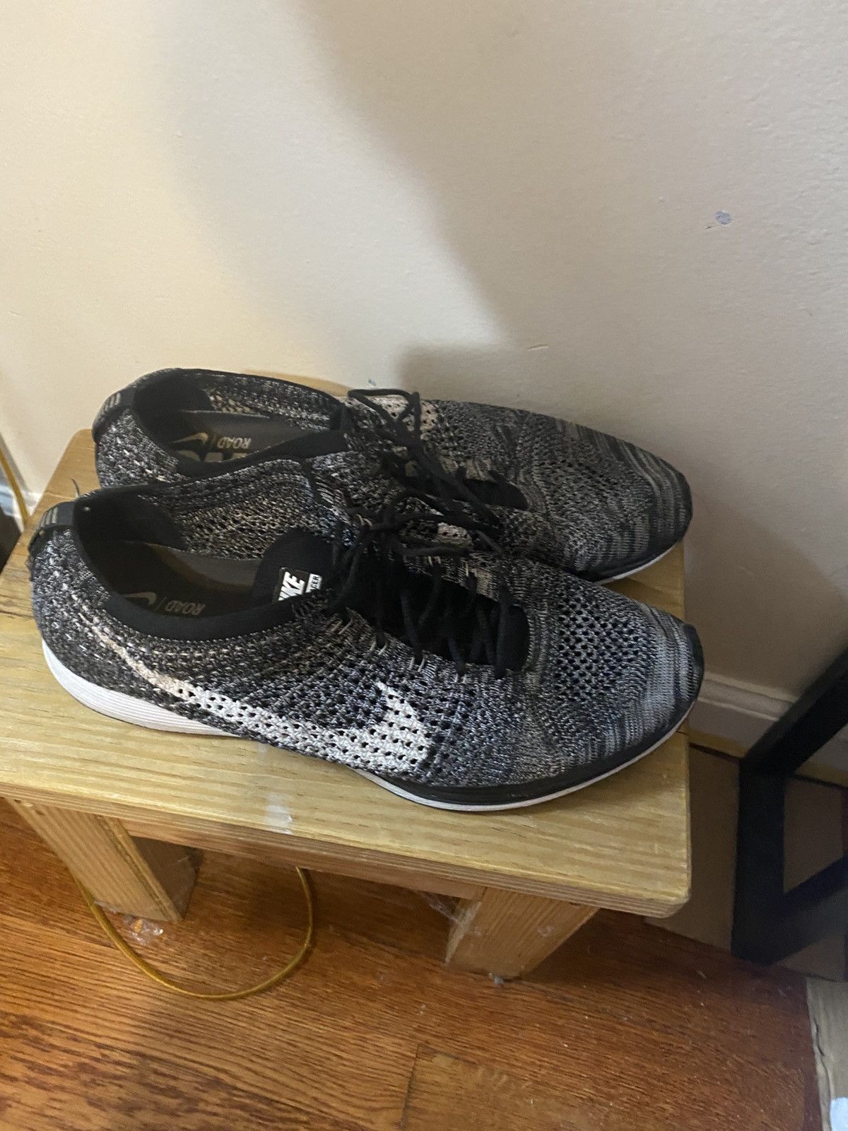 Nike Nike Flyknit Racer Oreo Size US 13 / EU 46 - 2 Thumbnail