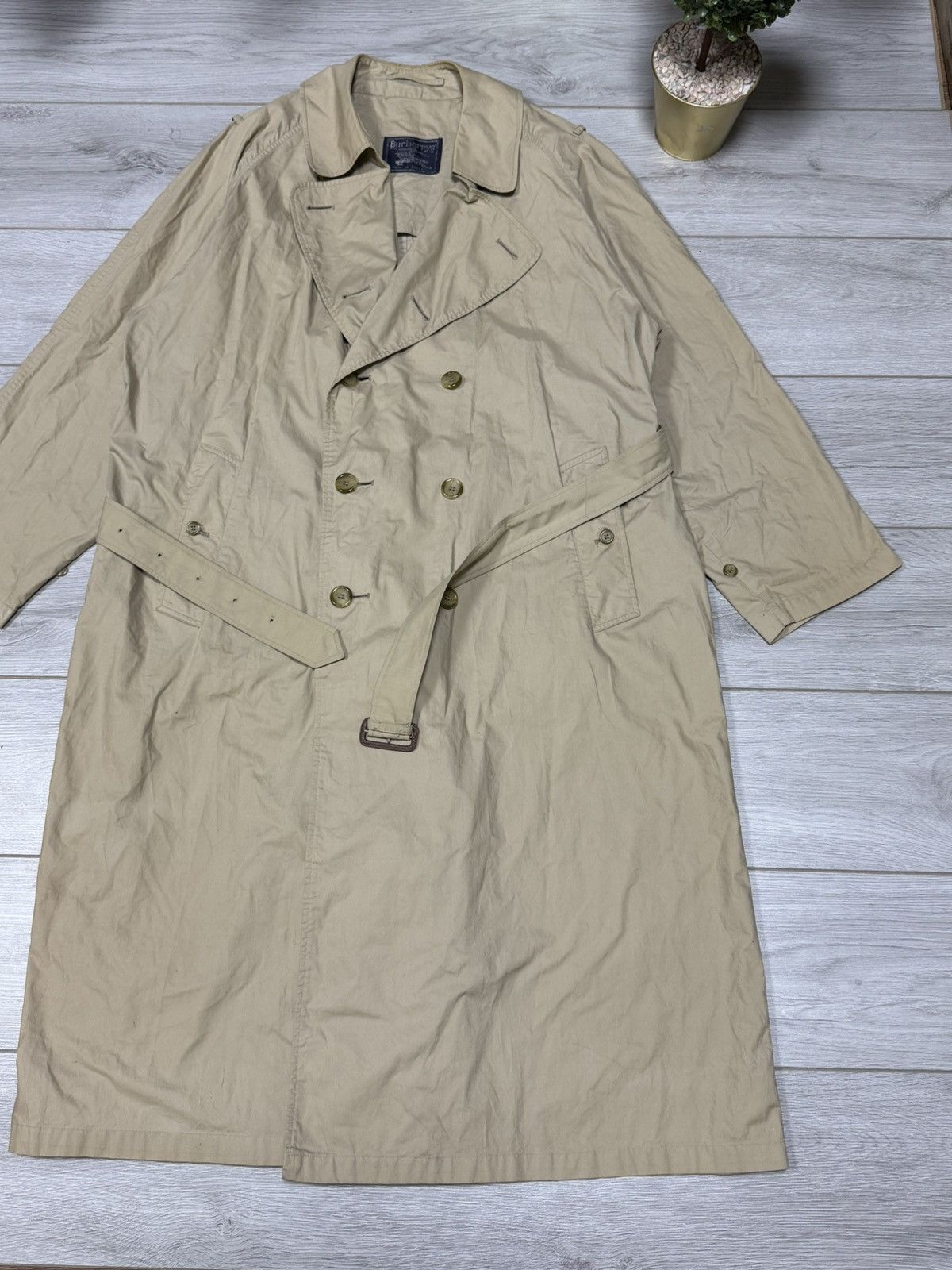 Burberry Burberry double breasted trench coat buttons vintage England Size US L / EU 52-54 / 3 - 7 Thumbnail