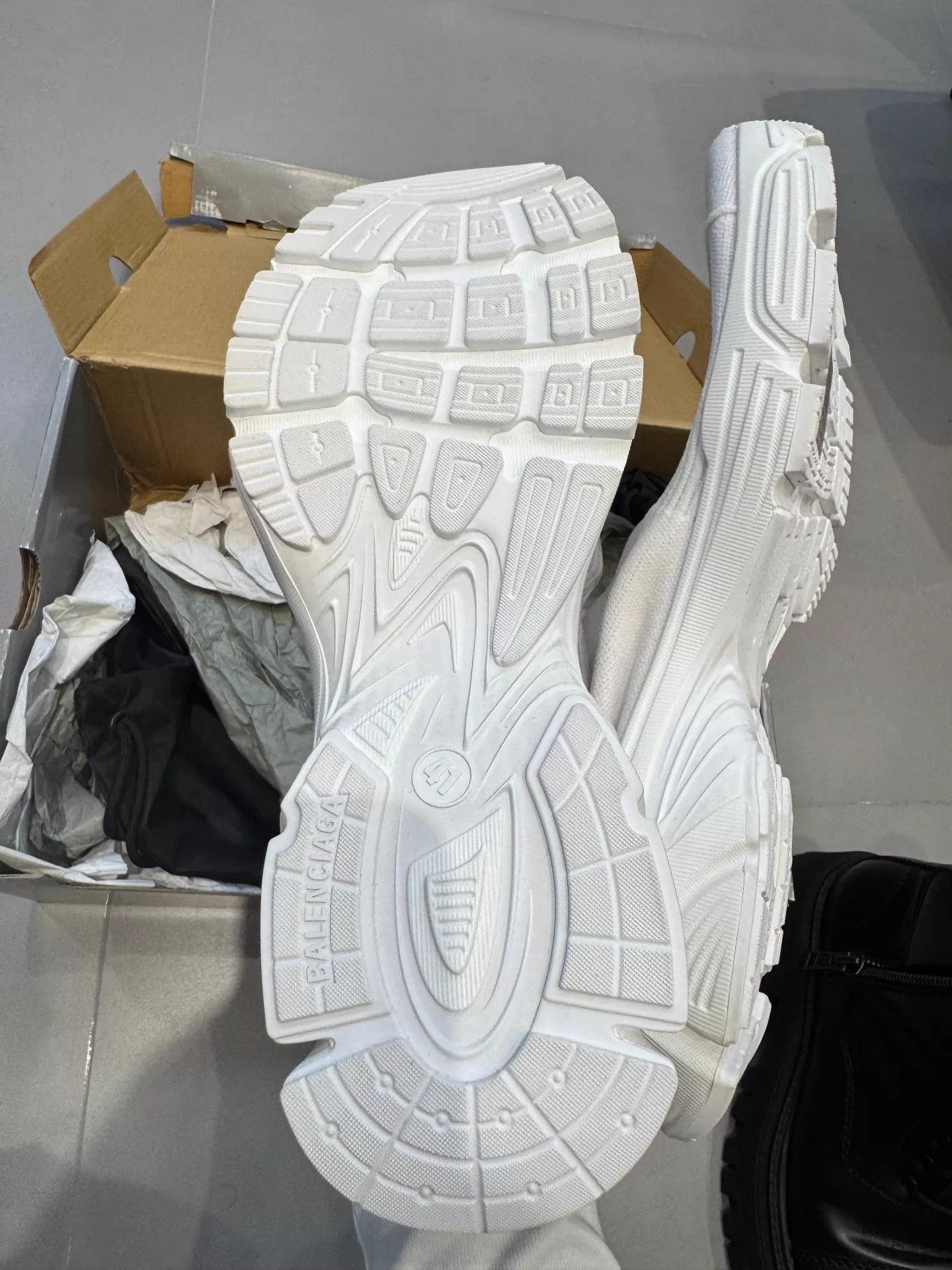 Balenciaga Balenciaga Speed 3.0 White Sock Sneaker 41 Size US 8 / EU 41 - 5 Thumbnail