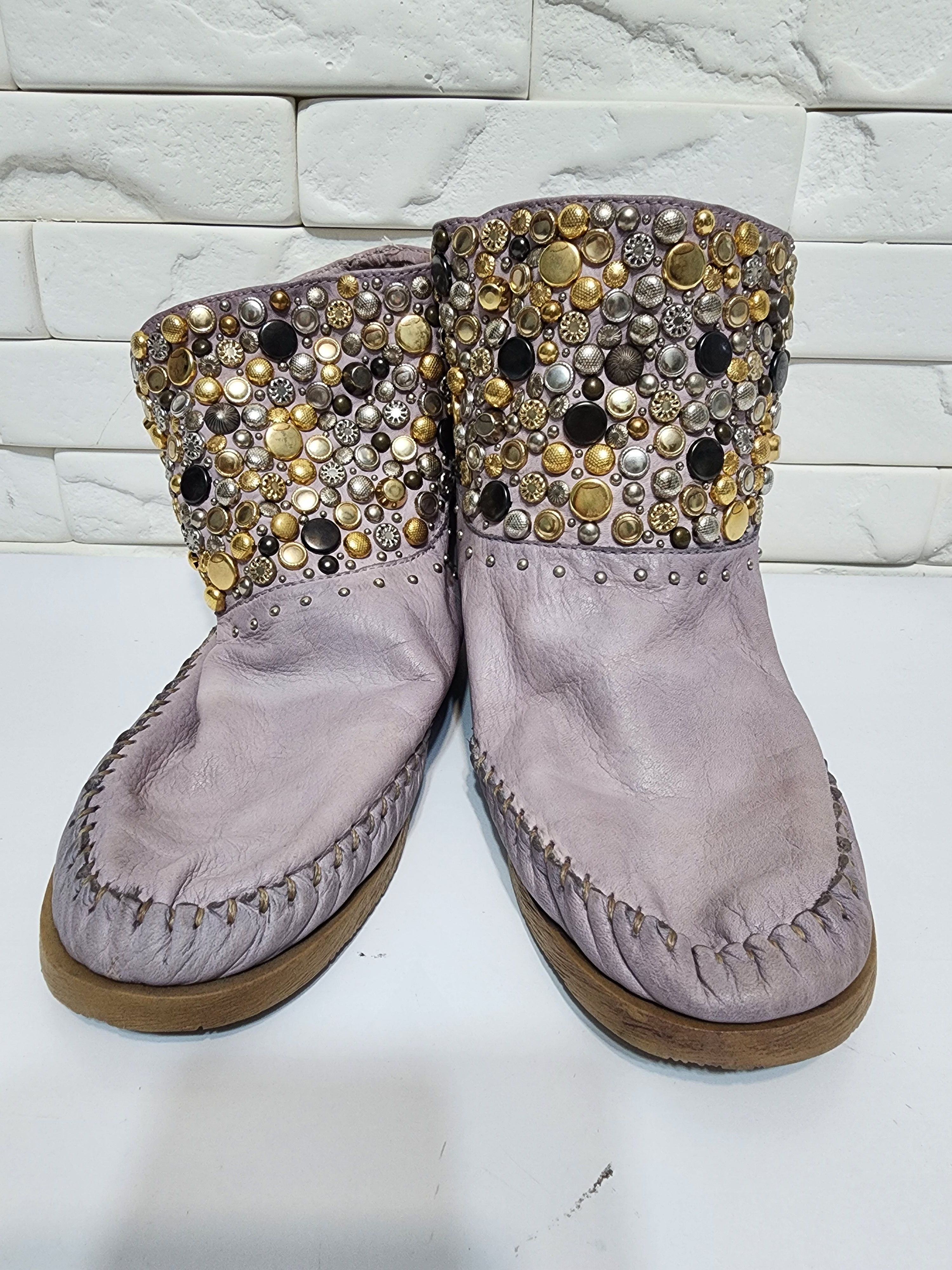 Genuine Leather Gray Leather Boots: Women's Style Shoes, Size US 9 / IT 39 - 8 Thumbnail