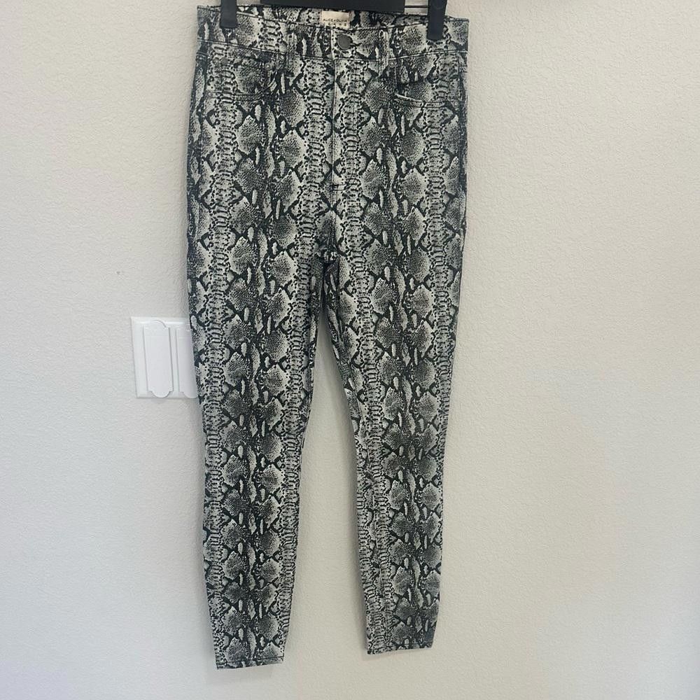 Designer Alice + Olivia Jeans Good High Rise Jeans Snake Print 27 Size 27" / US 4 / IT 40 - 3 Thumbnail