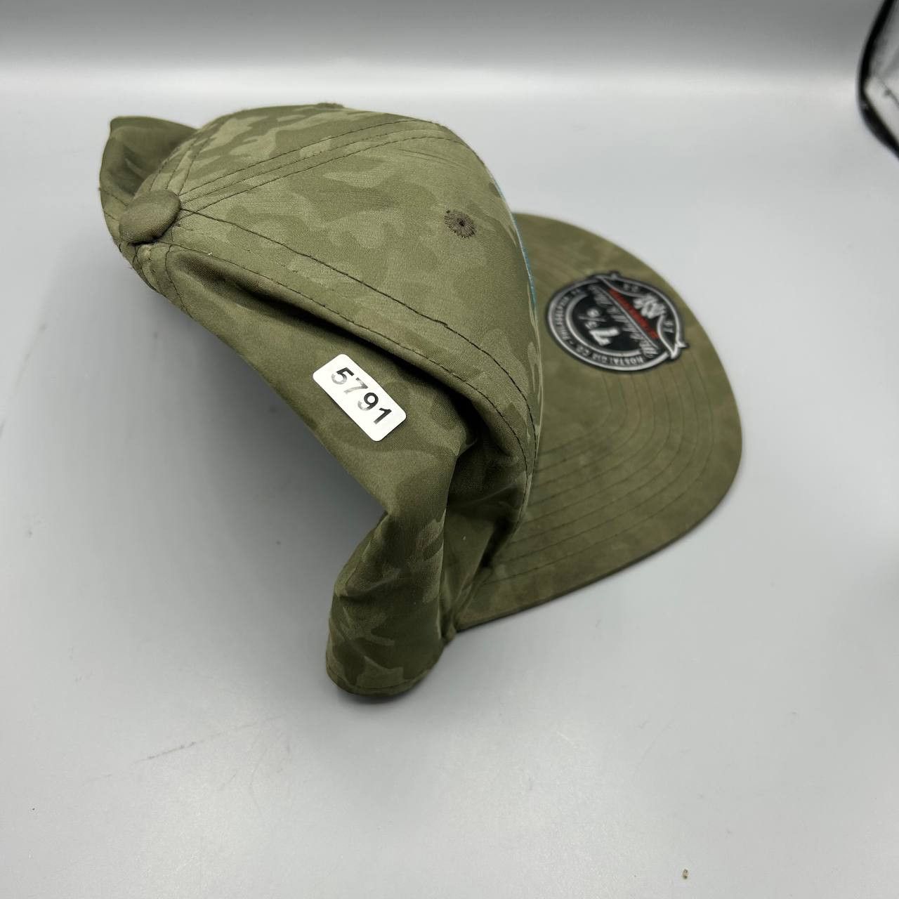 Mitchell & Ness Charlotte Hornets Buzz City Hat Men 7 5/8 Camo Fitted Cap Size ONE SIZE - 9 Thumbnail