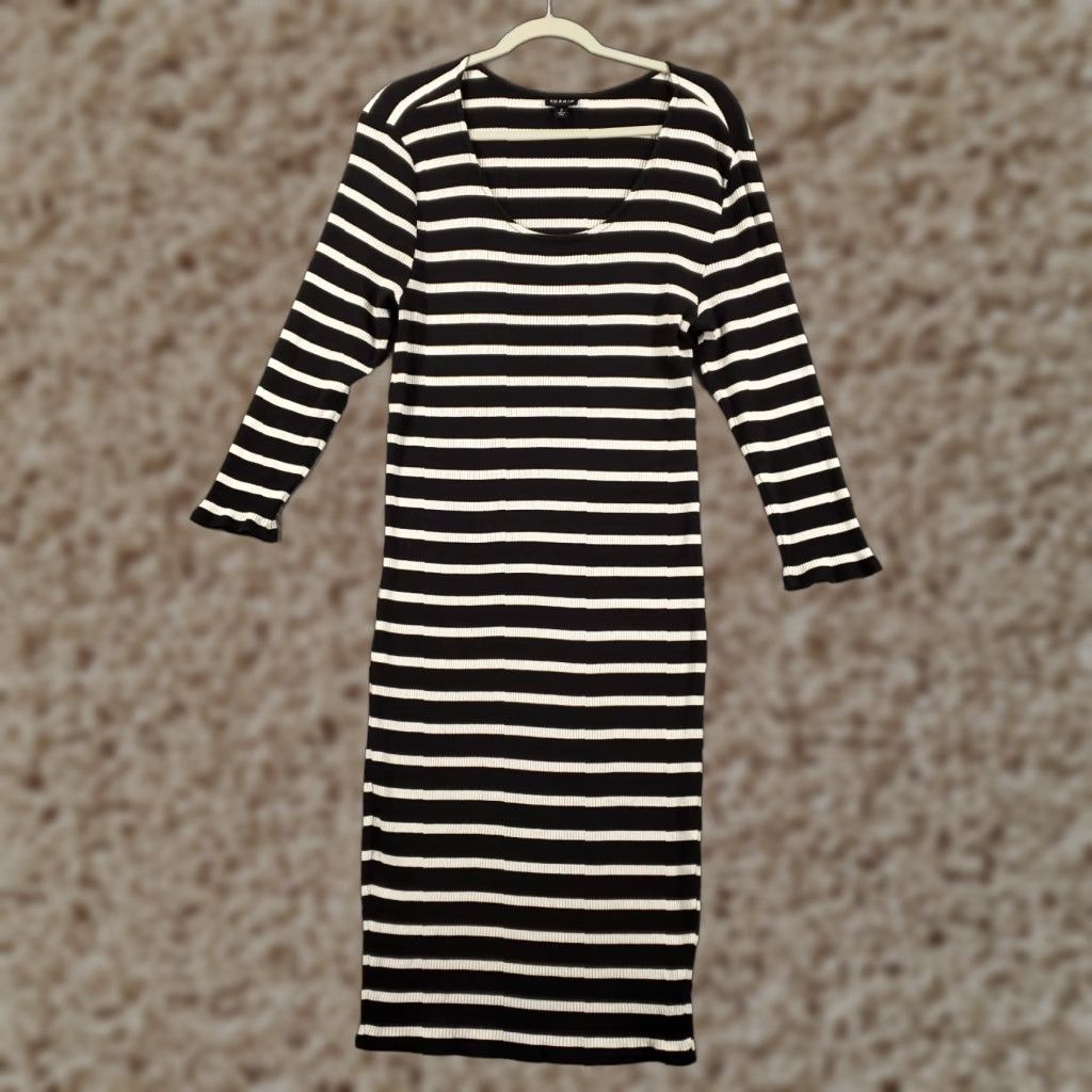 Torrid Torrid Dress Womens 2X White Striped Ribbed Bodycon Knit Midi Dress Pullover Cap Sleeve Scoop Neck Casual Party/Cocktail Nautical Classic 2X Womens Size XXL / US 16-18 / IT 52-54 - 1 Thumbnail
