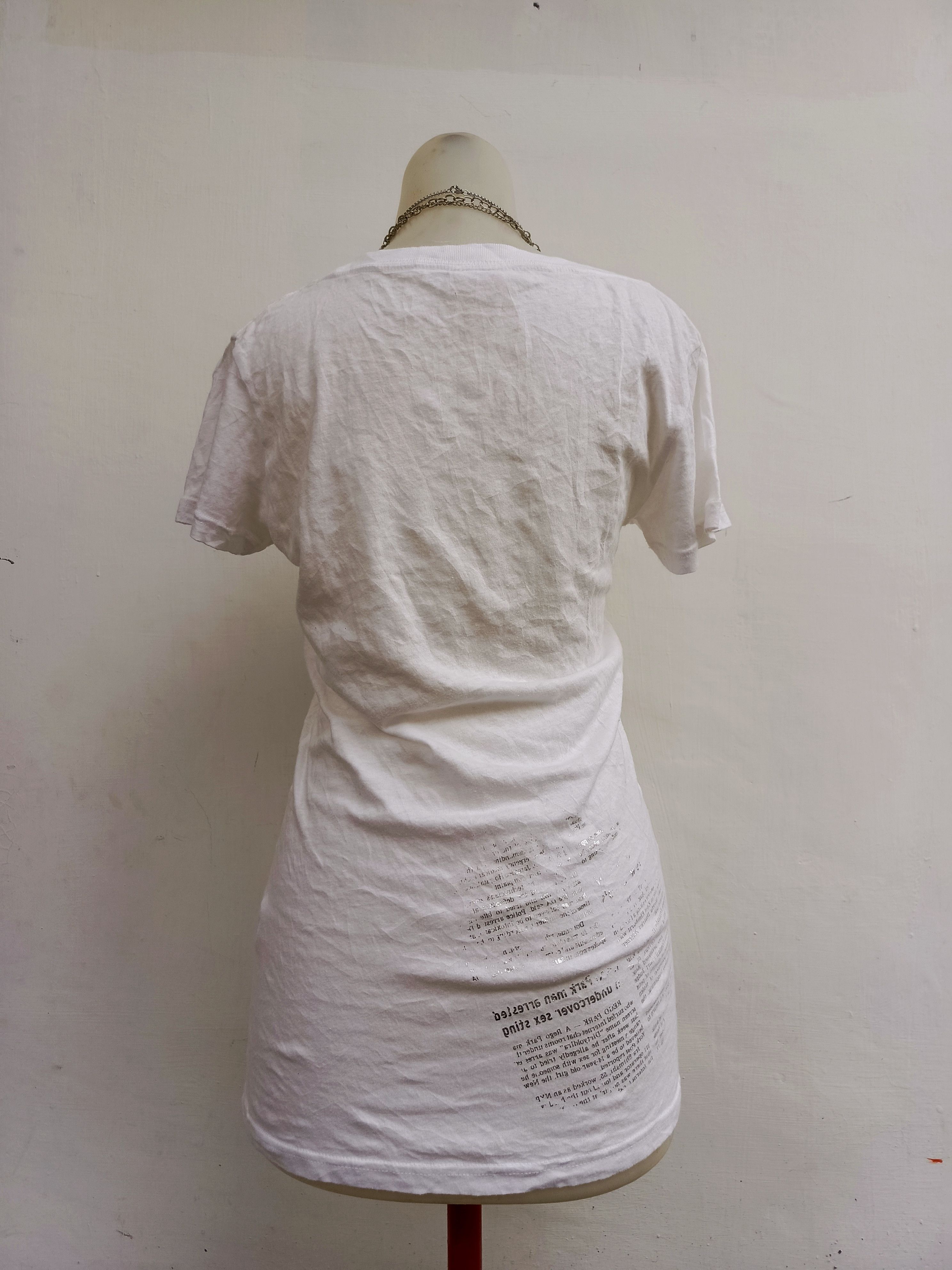 Japanese Brand Ademis White Graphic T-Shirt Perfume Print Size M / US 6-8 / IT 42-44 - 4 Thumbnail