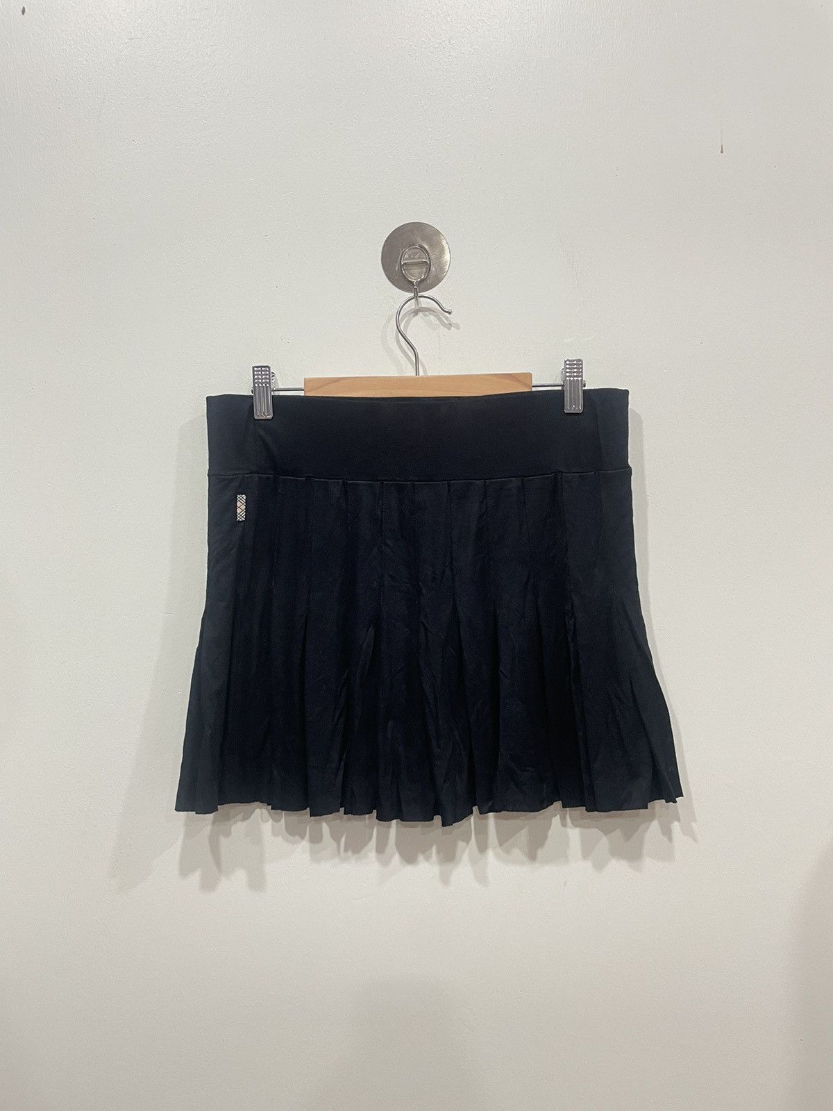 Burberry Burberry London Pleated Mini Skirt Size 26" / US 2 / IT 38 - 2 Thumbnail