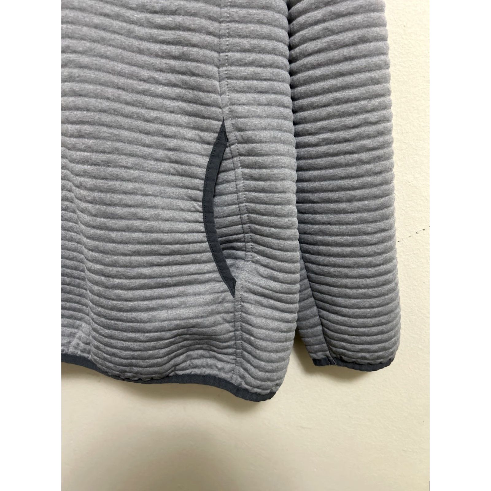 Vintage LL Bean Airlight Knit Pullover Sweatshirt Womens Large Grey Lightweight 1/4 Snap Sweatshirt Pullover Long Sleeve Casual Activewear Outerwear Size L / US 10 / IT 46 - 4 Thumbnail