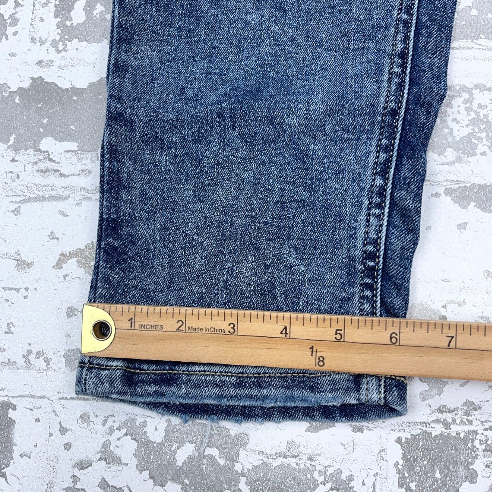 Vintage Maurices Jeans Women 8 Boyfriend High Rise Medium Wash Distressed Button Fly Zipper Pockets Size 30" / US 8 / IT 44 - 7 Thumbnail