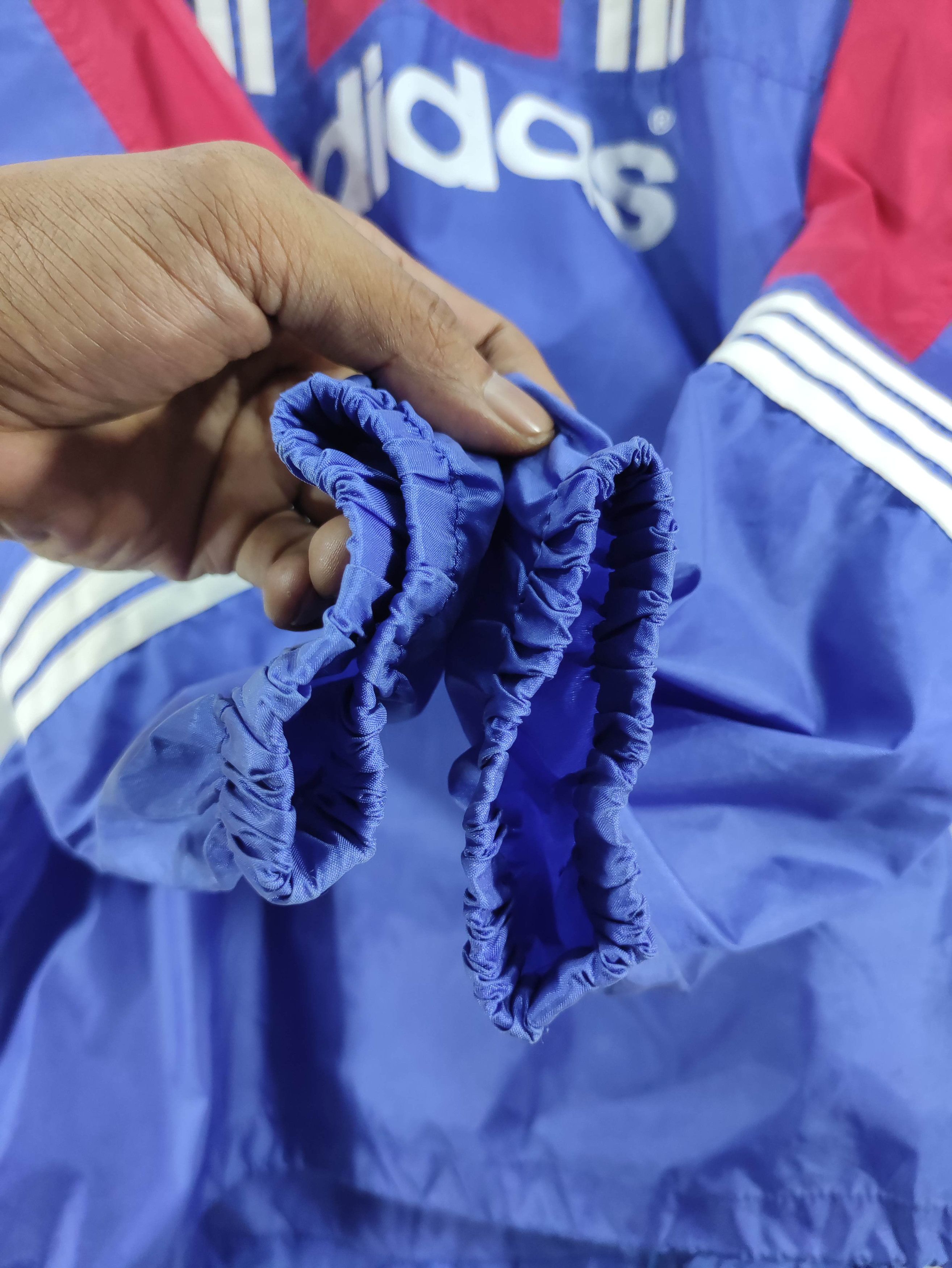 Adidas Vintage Adidas Yokohama Marinos Thin Windbreaker Jumper Size US XL / EU 56 / 4 - 4 Thumbnail