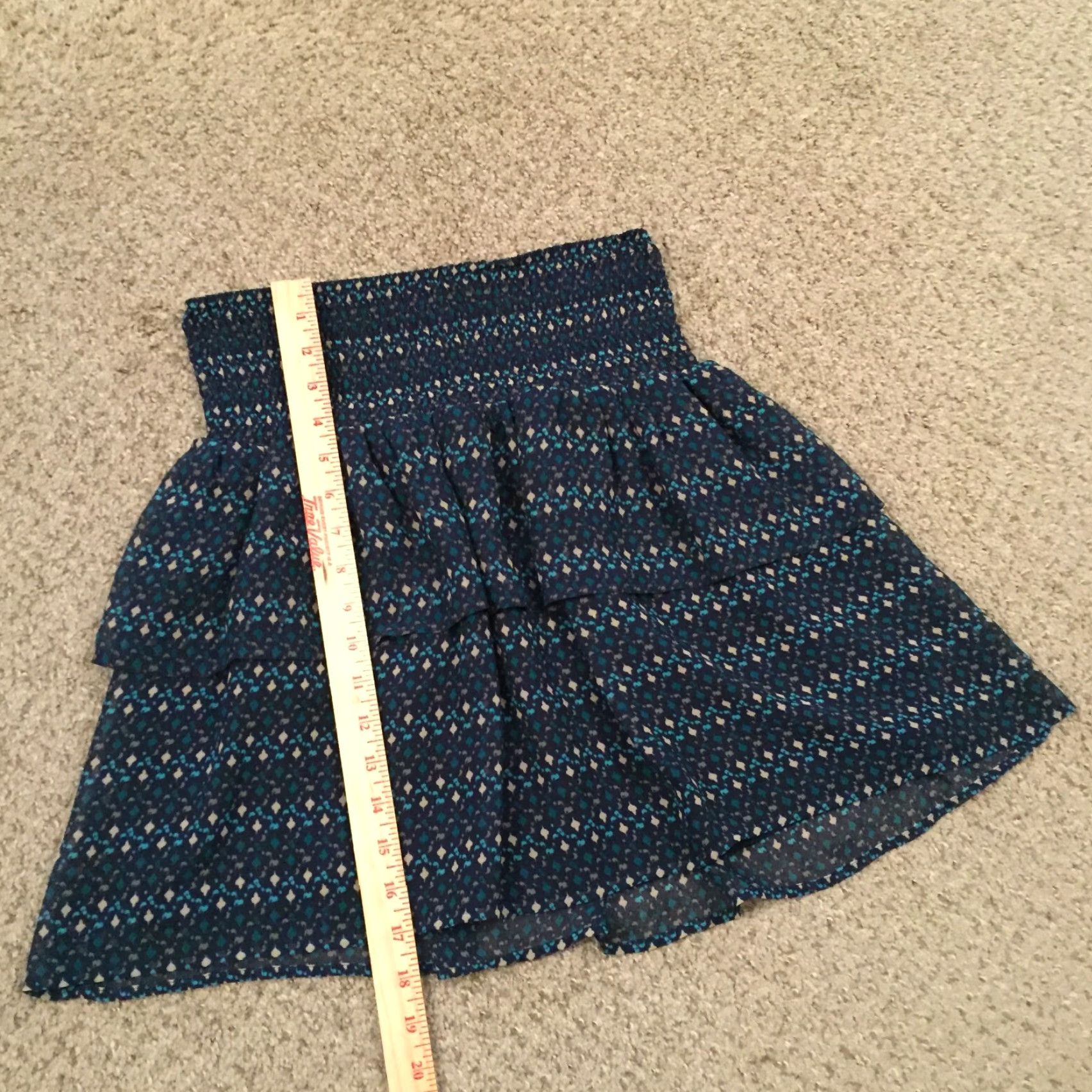 Old Navy Old Navy Skirt Short Women S Blue Lightweight Geometric Pullover Casual Flare Pattern Polyester Size 28" / US 6 / IT 42 - 4 Thumbnail