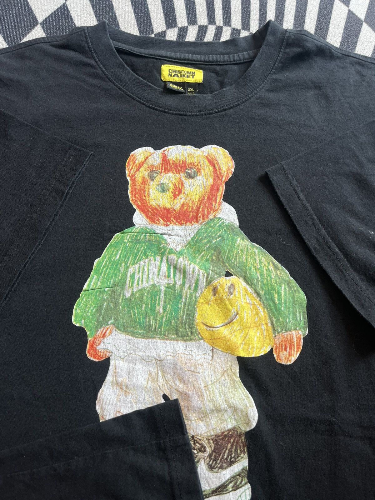 Vintage CHINATOWN MARKET SMILEY BEAR Collection Brand Tshirt Size US XXL / EU 58 / 5 - 6 Thumbnail