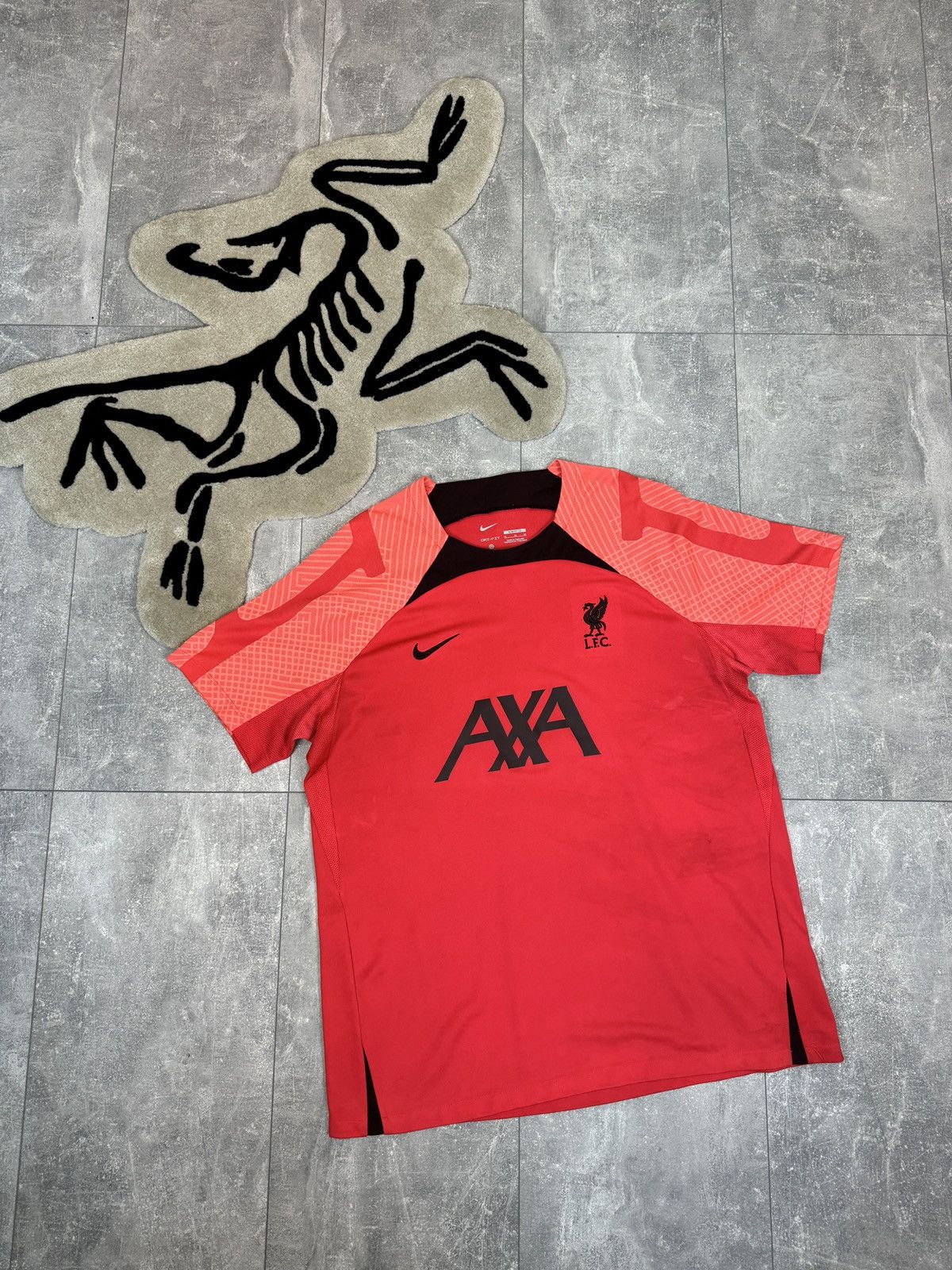Nike Mens Vintage Nike Liverpool FC T-shirt soccer jersey tee Size US XL / EU 56 / 4 - 1 Thumbnail