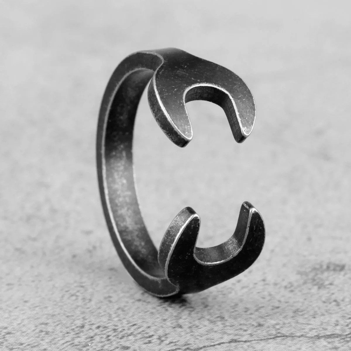 Jewelry Retro Black Wrench Ring Streetwear Jewelry Fashion Gift Size ONE SIZE - 6 Thumbnail