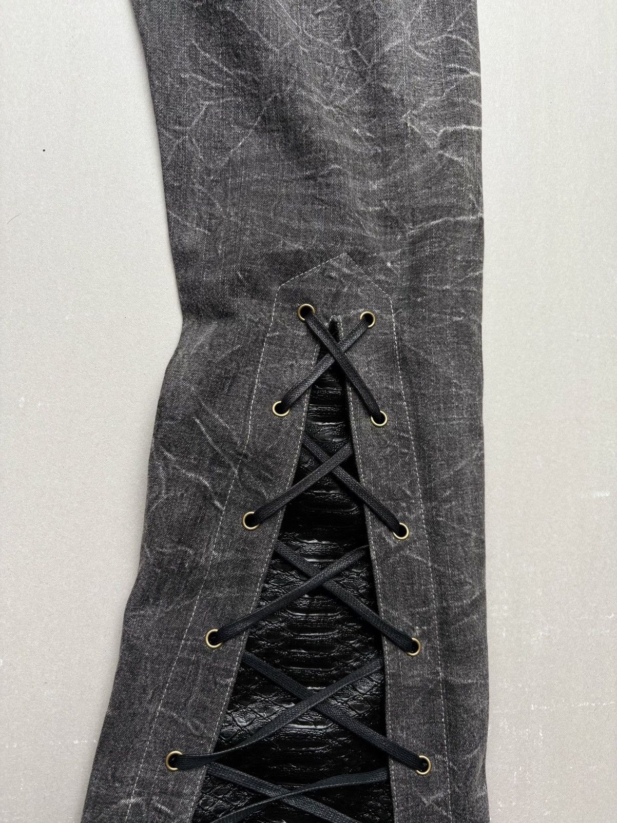 Japanese Brand LOWBOX lace up flare jeans Size US 29 - 7 Thumbnail