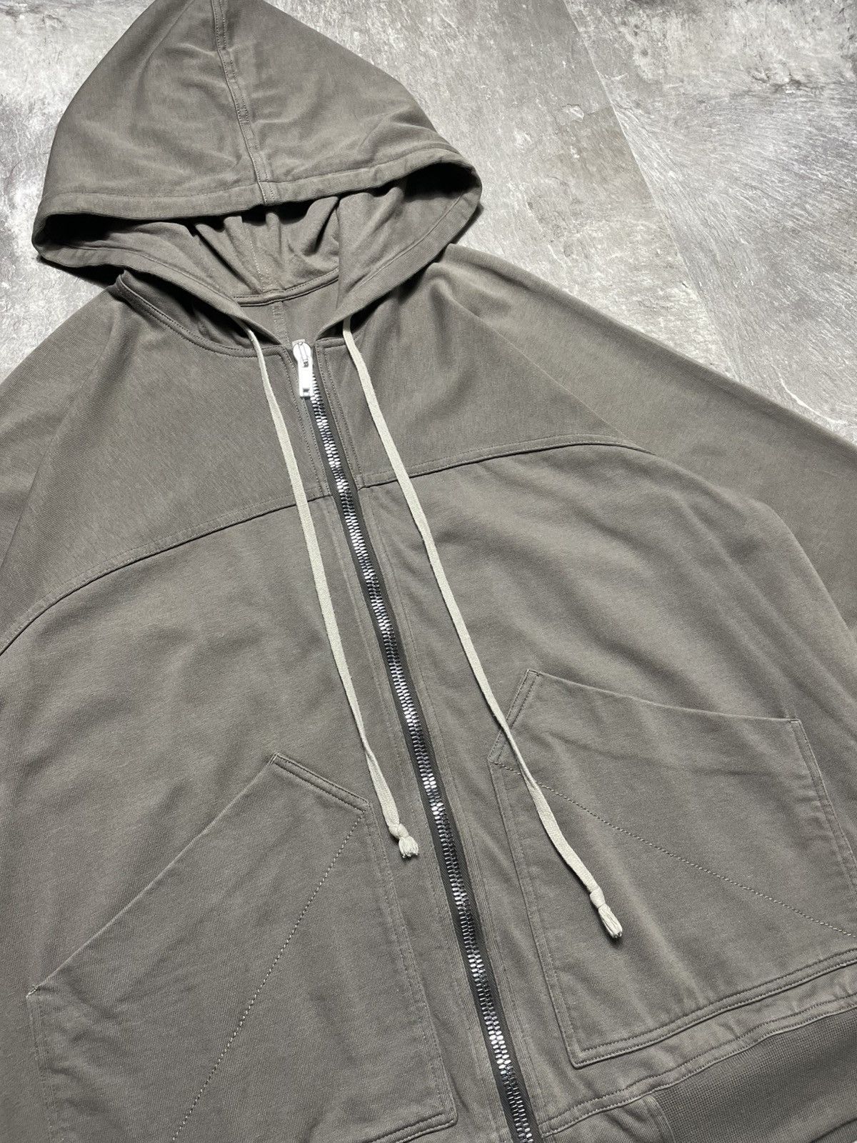 Rick Owens Rick Owens SS 22 Strobe Raglan Zip Up Hoodie Dust Size US M / EU 48-50 / 2 - 2 Thumbnail